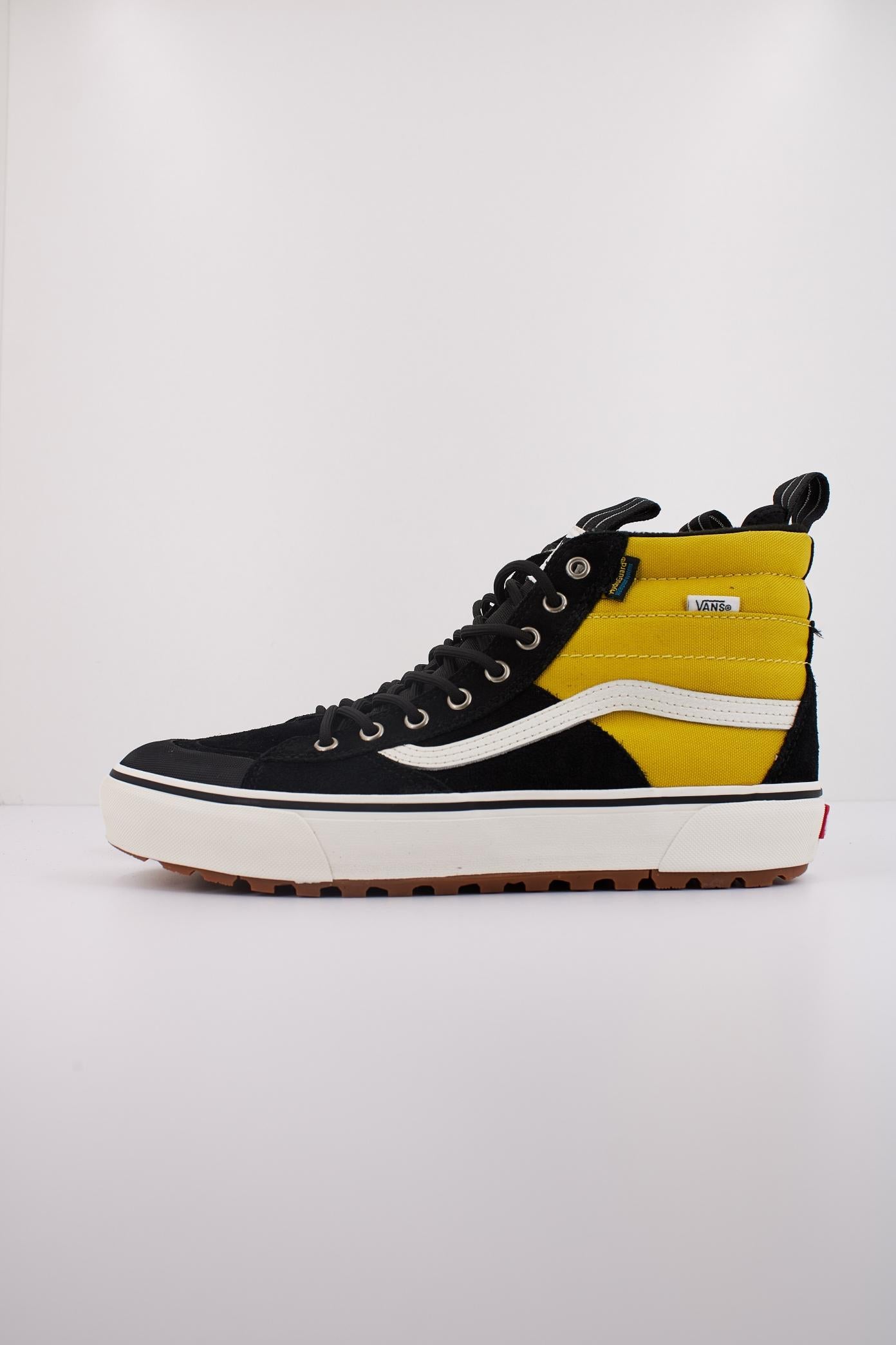 VANS MTE SK-HI WATERPROOF en color NEGRO  (1)