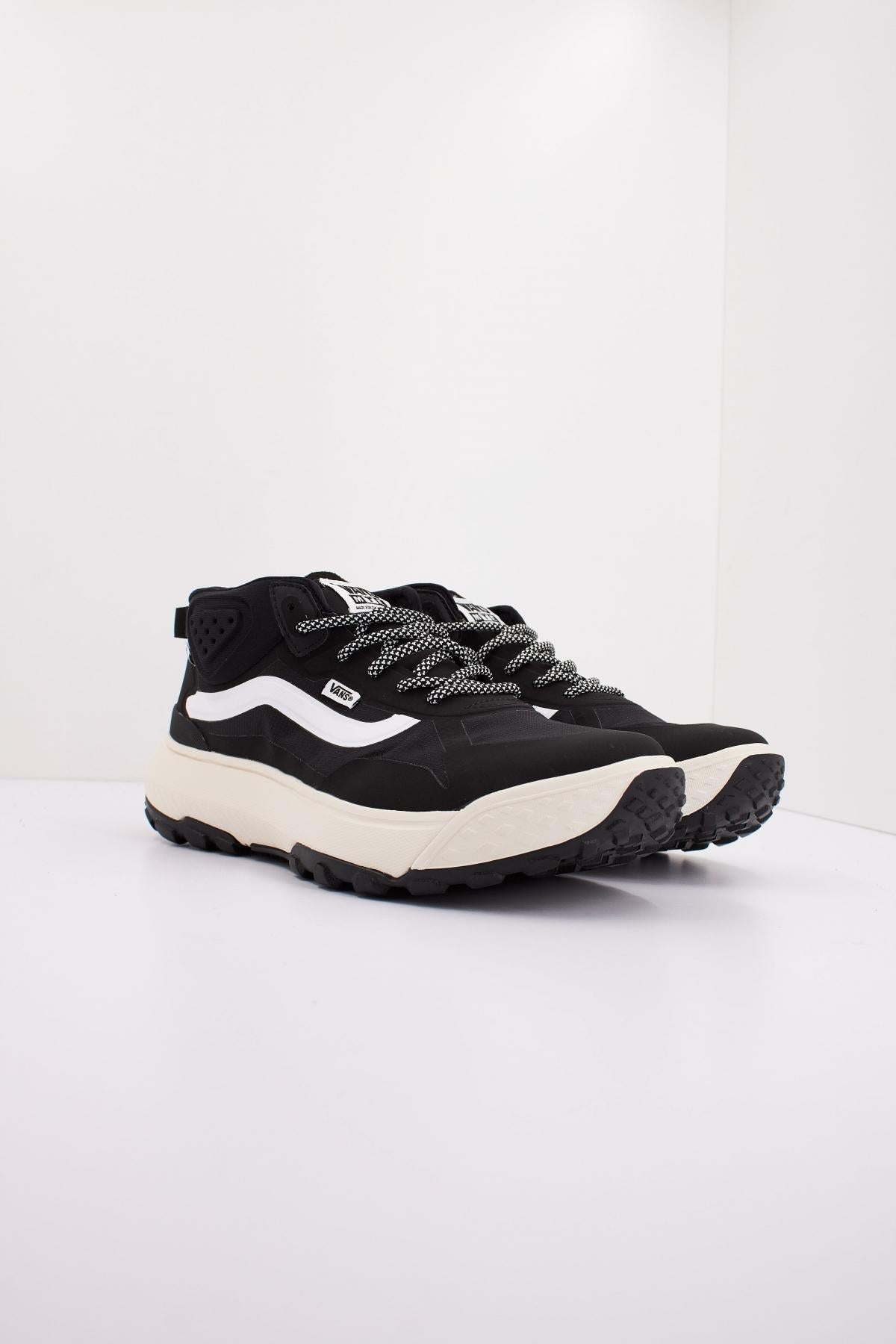 VANS MTE CROSSPATH MID en color NEGRO  (2)
