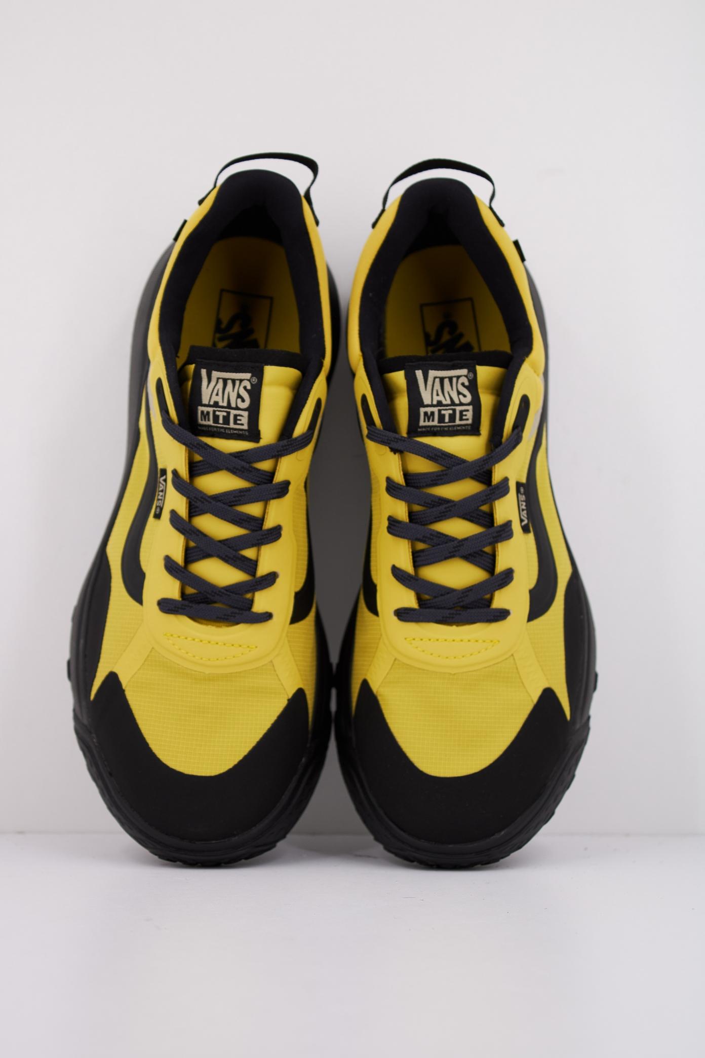 VANS MTE CROSSPATH en color AMARILLO  (3)