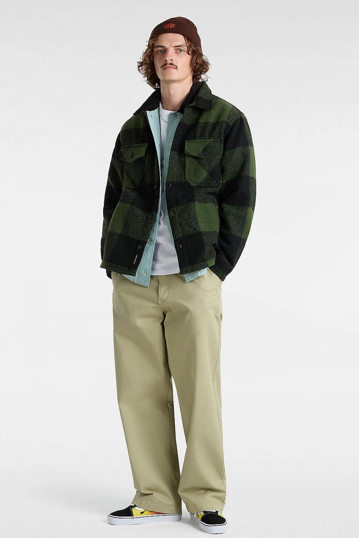 VANS DENBY FUZZY SHACKET en color VERDE  (4)