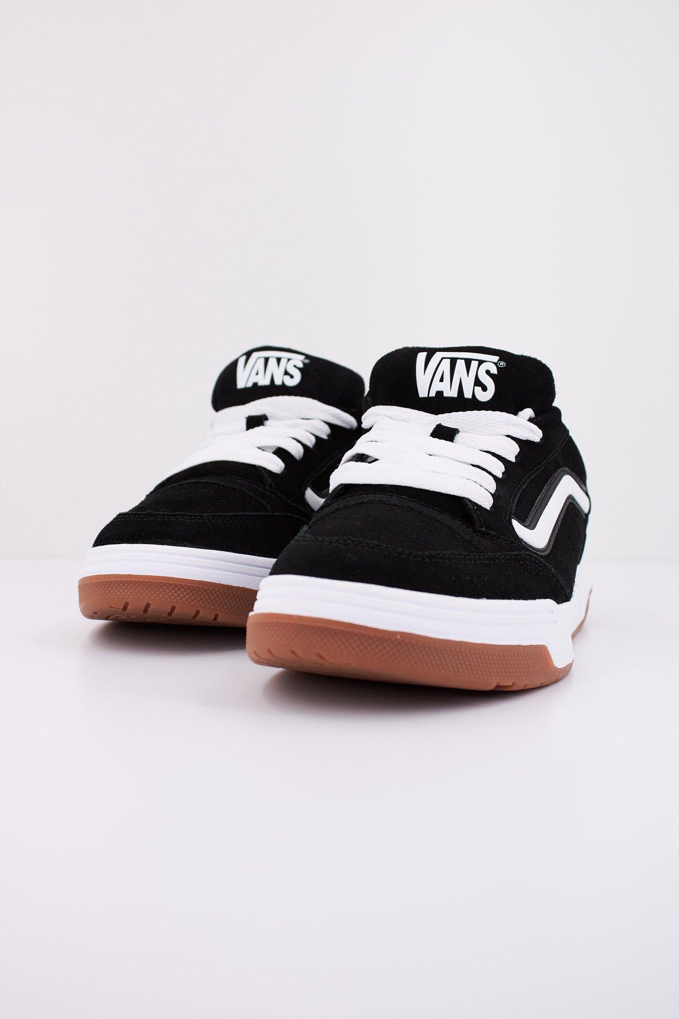 VANS  HYLANE en color NEGRO  (2)