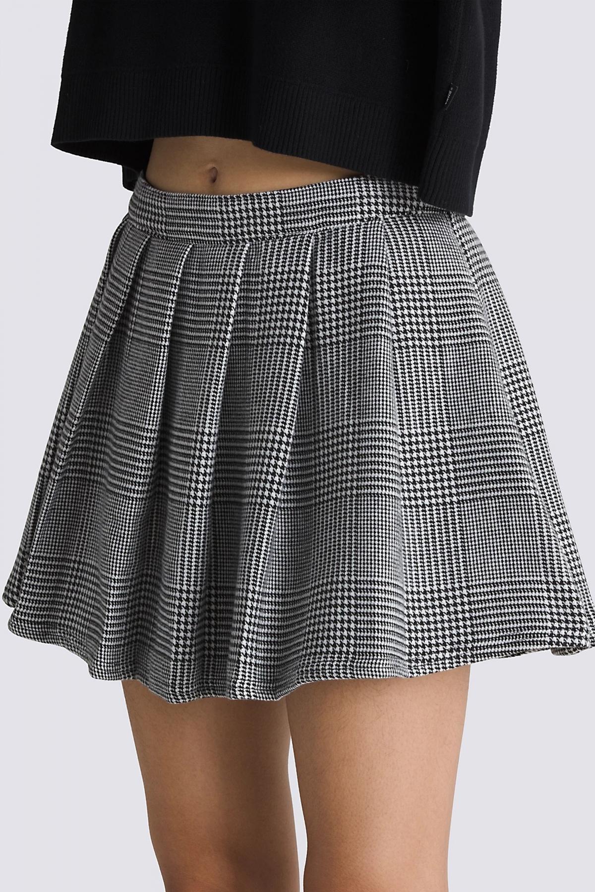 VANS NINA PLAID PLEATED SKI en color NEGRO  (2)