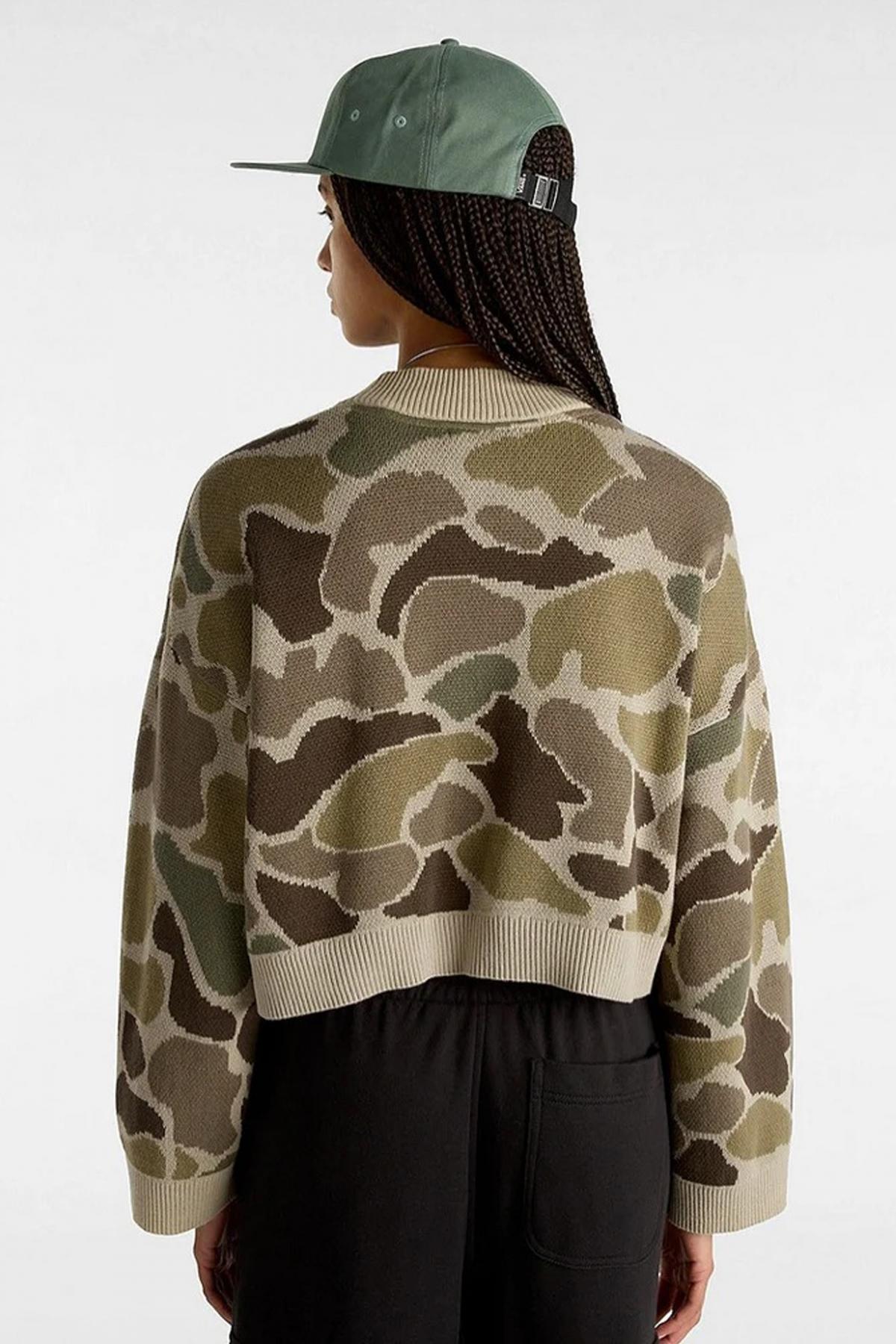 VANS CAMMILE CAMO PULLOVER en color VERDE  (3)