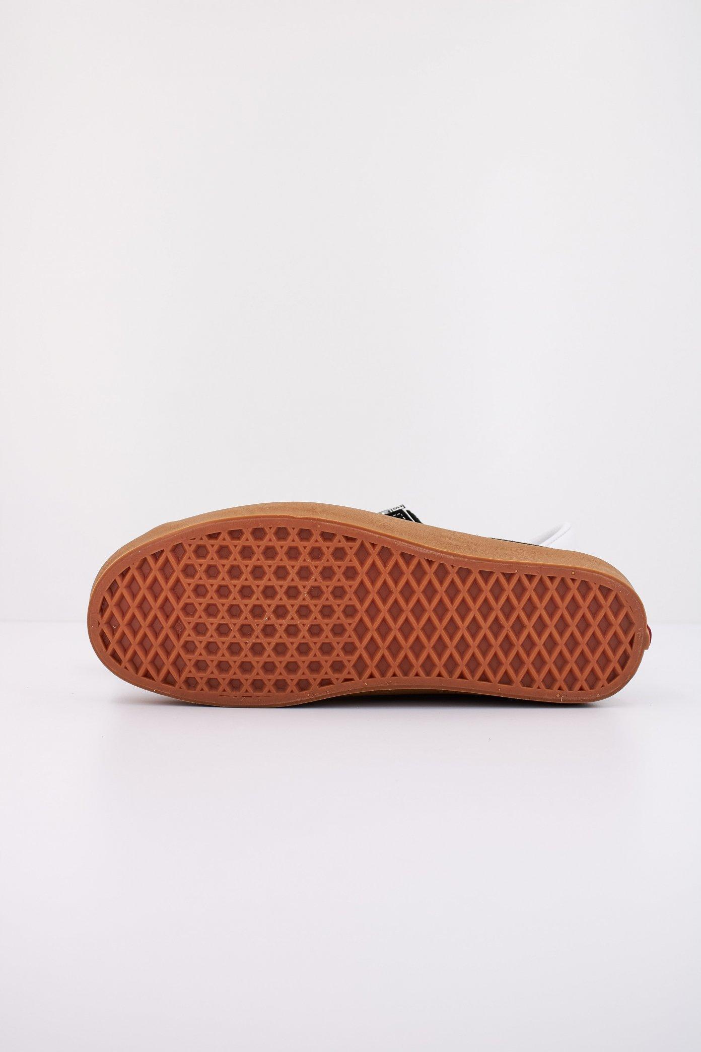 VANS SPORT LOW en color NEGRO  (5)