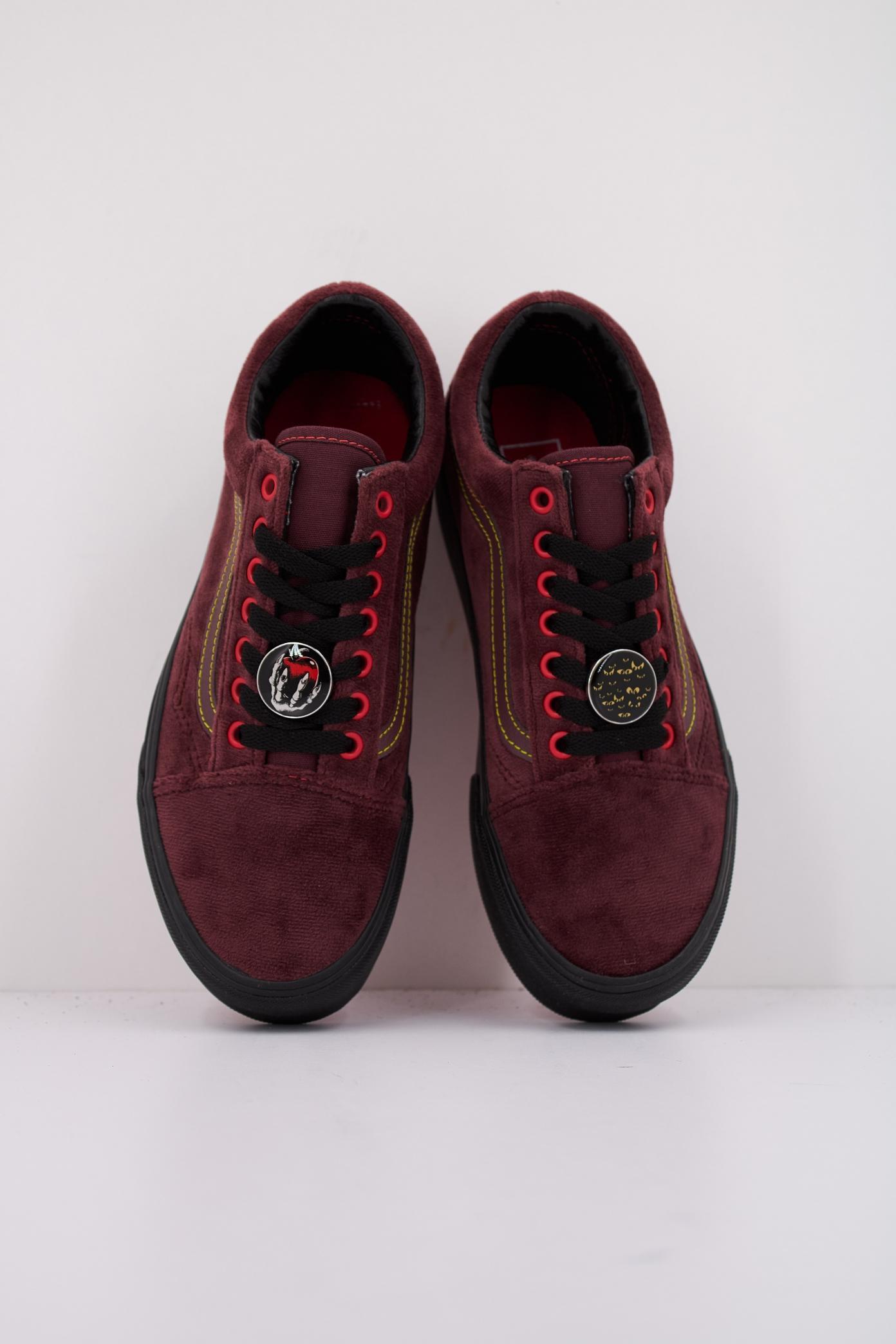 VANS STACKFORM DI en color BURDEOS  (3)