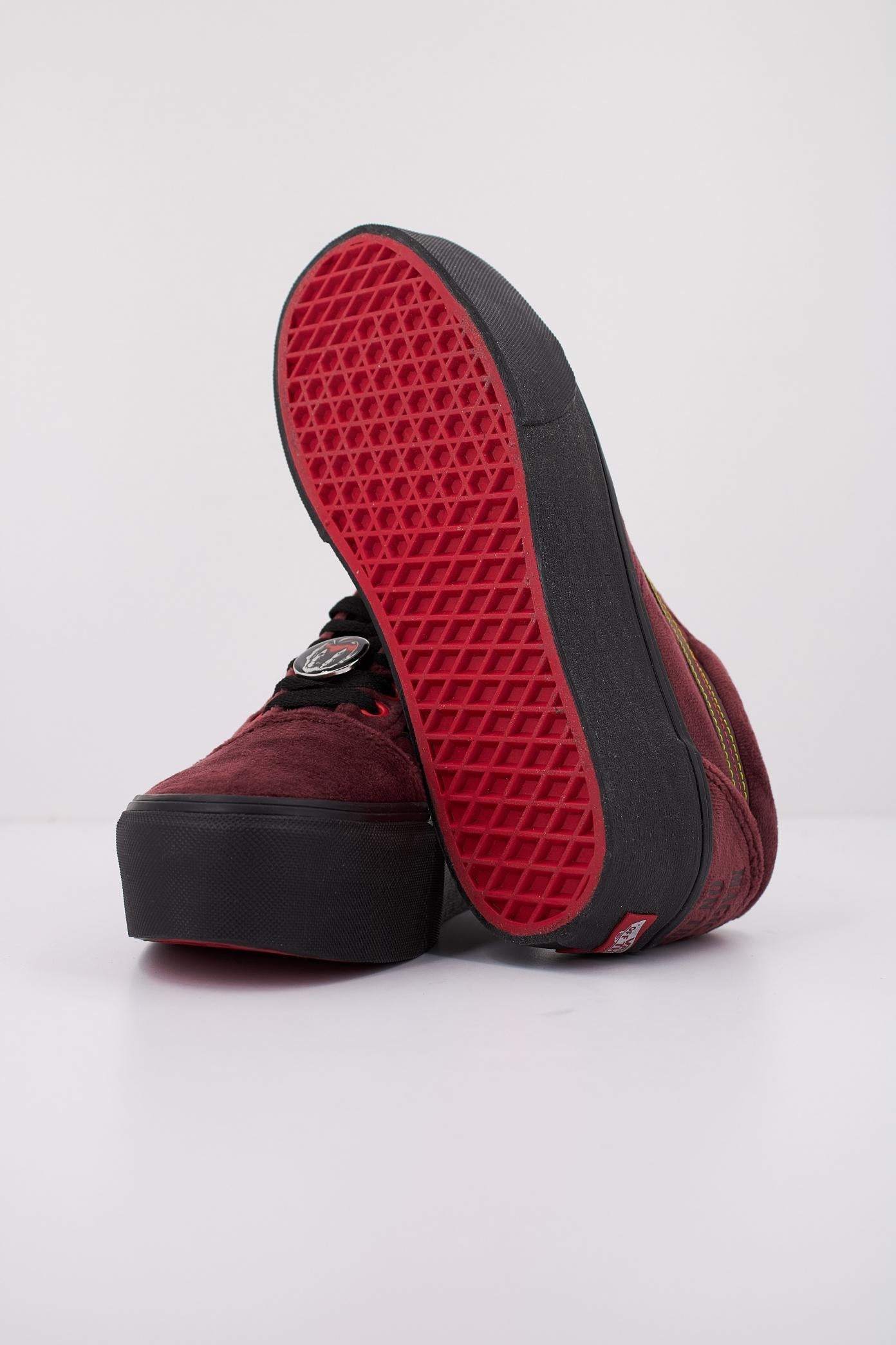 VANS STACKFORM DI en color BURDEOS  (5)