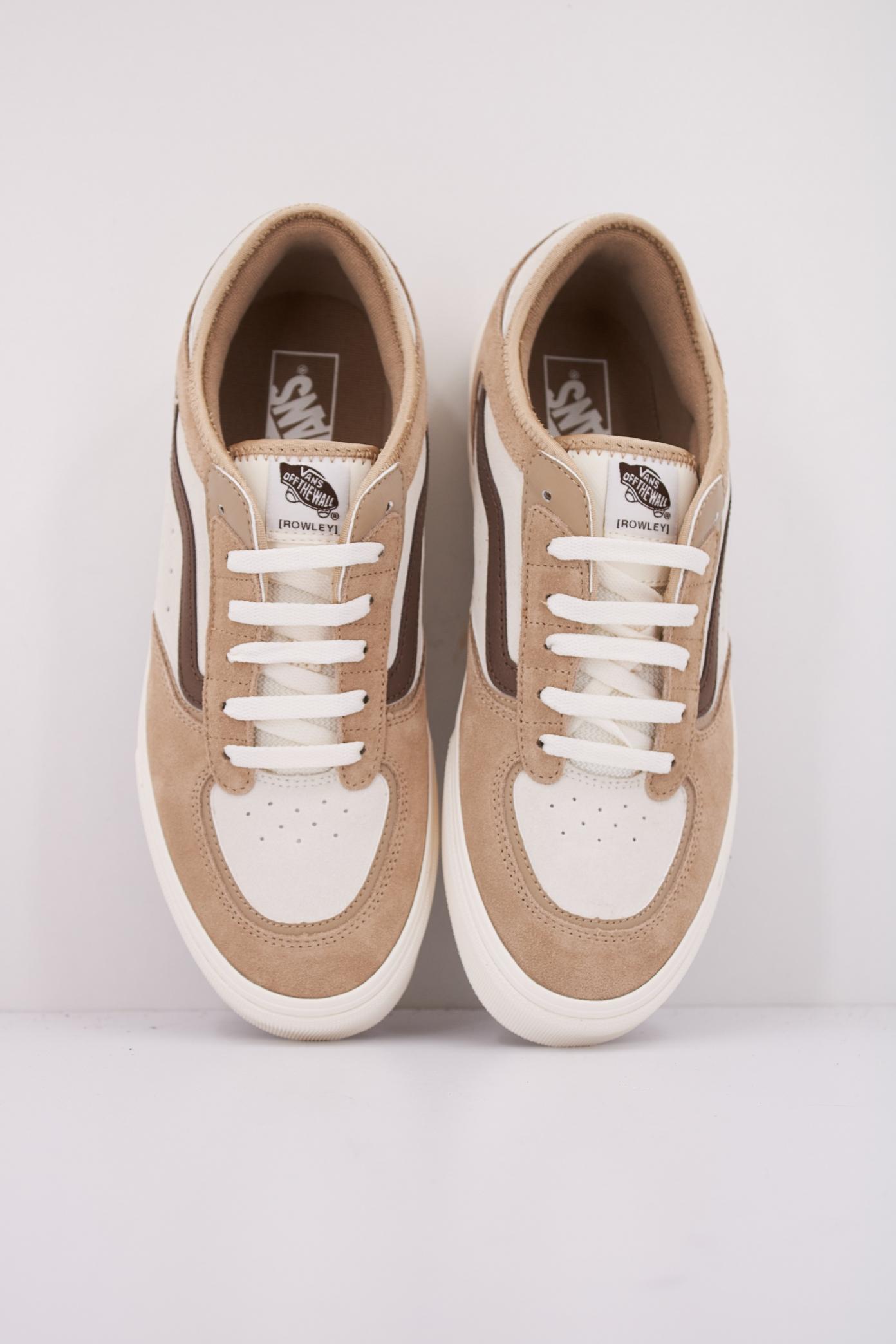VANS ROWLEY CLASSIC en color MARRON  (3)