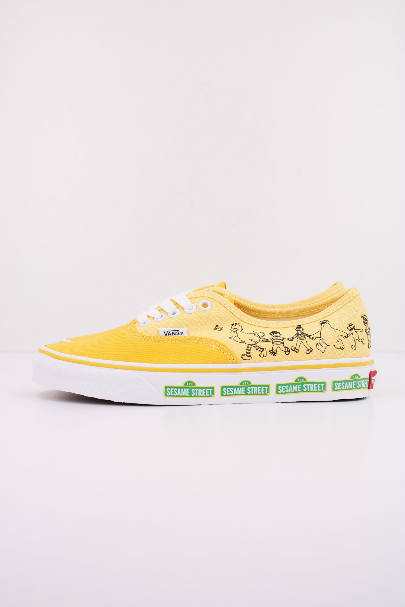 VANS AUTHENTIC en color AMARILLO  (1)