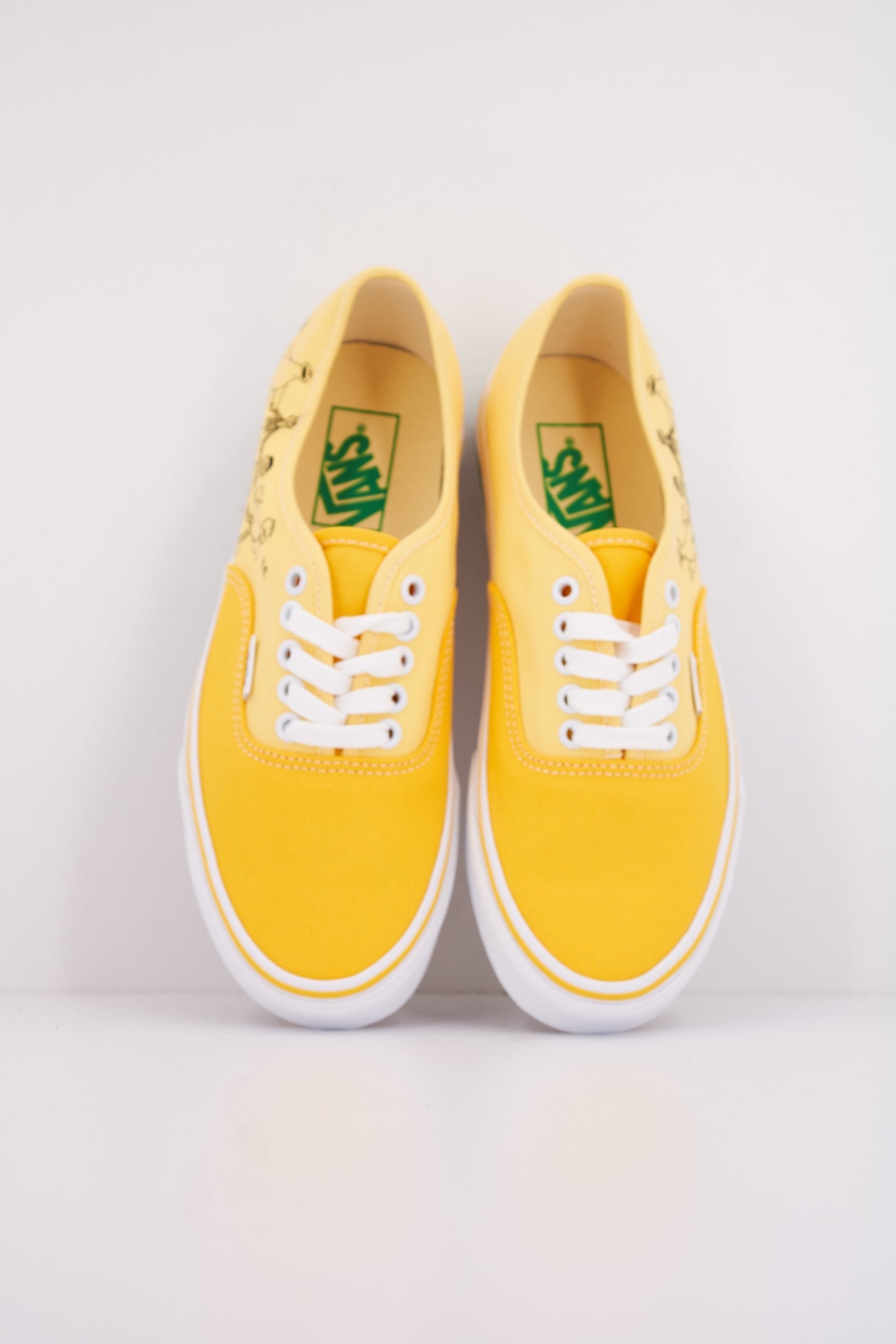VANS AUTHENTIC en color AMARILLO  (3)