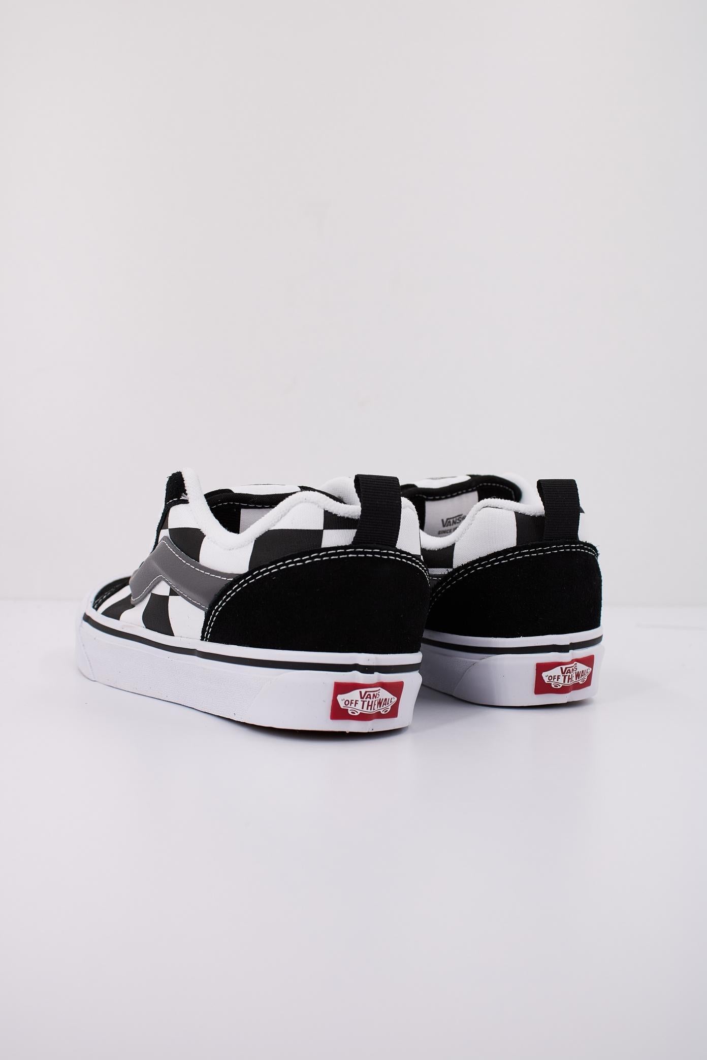 VANS KNU SKOOL MEGA CHECK en color NEGRO  (4)