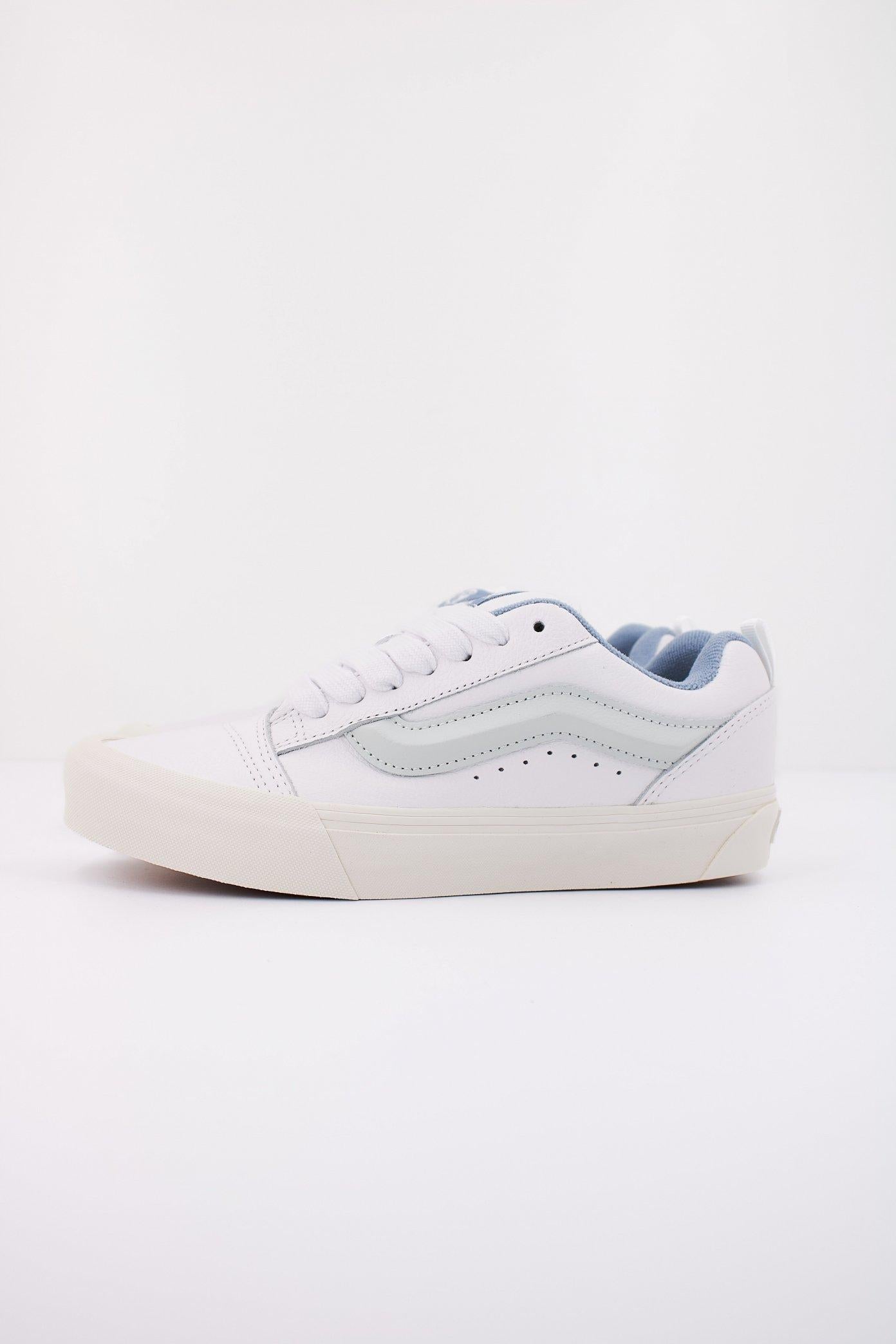 VANS  KNU SKOOL PREMIUM LEAT en color BLANCO  (1)