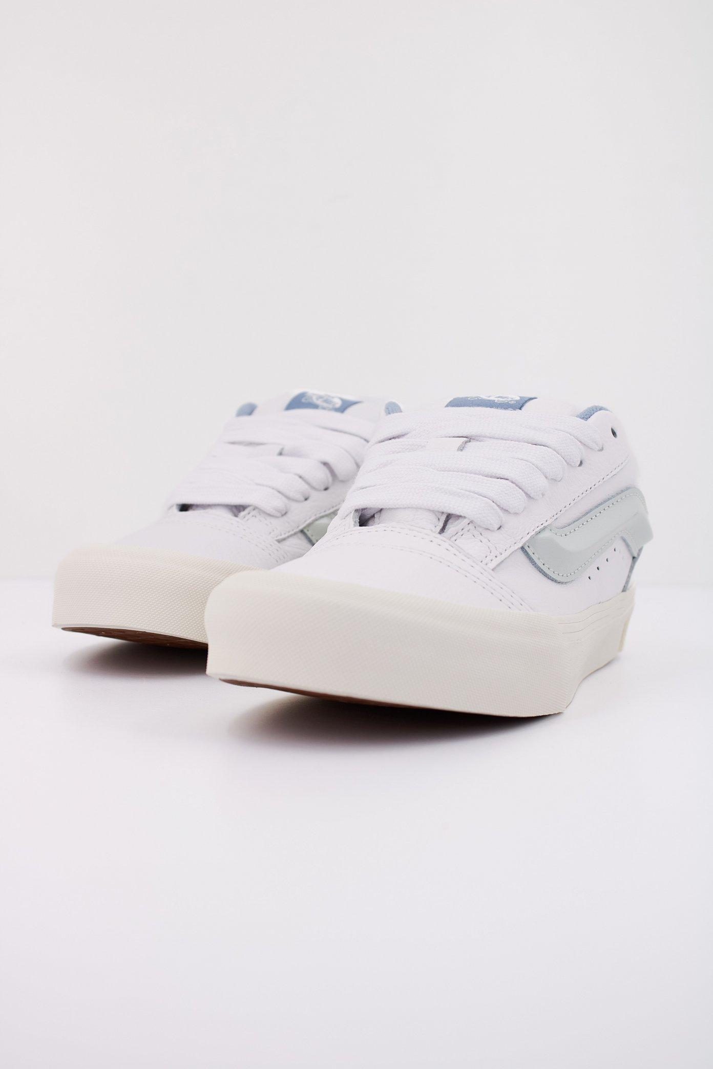 VANS  KNU SKOOL PREMIUM LEAT en color BLANCO  (2)