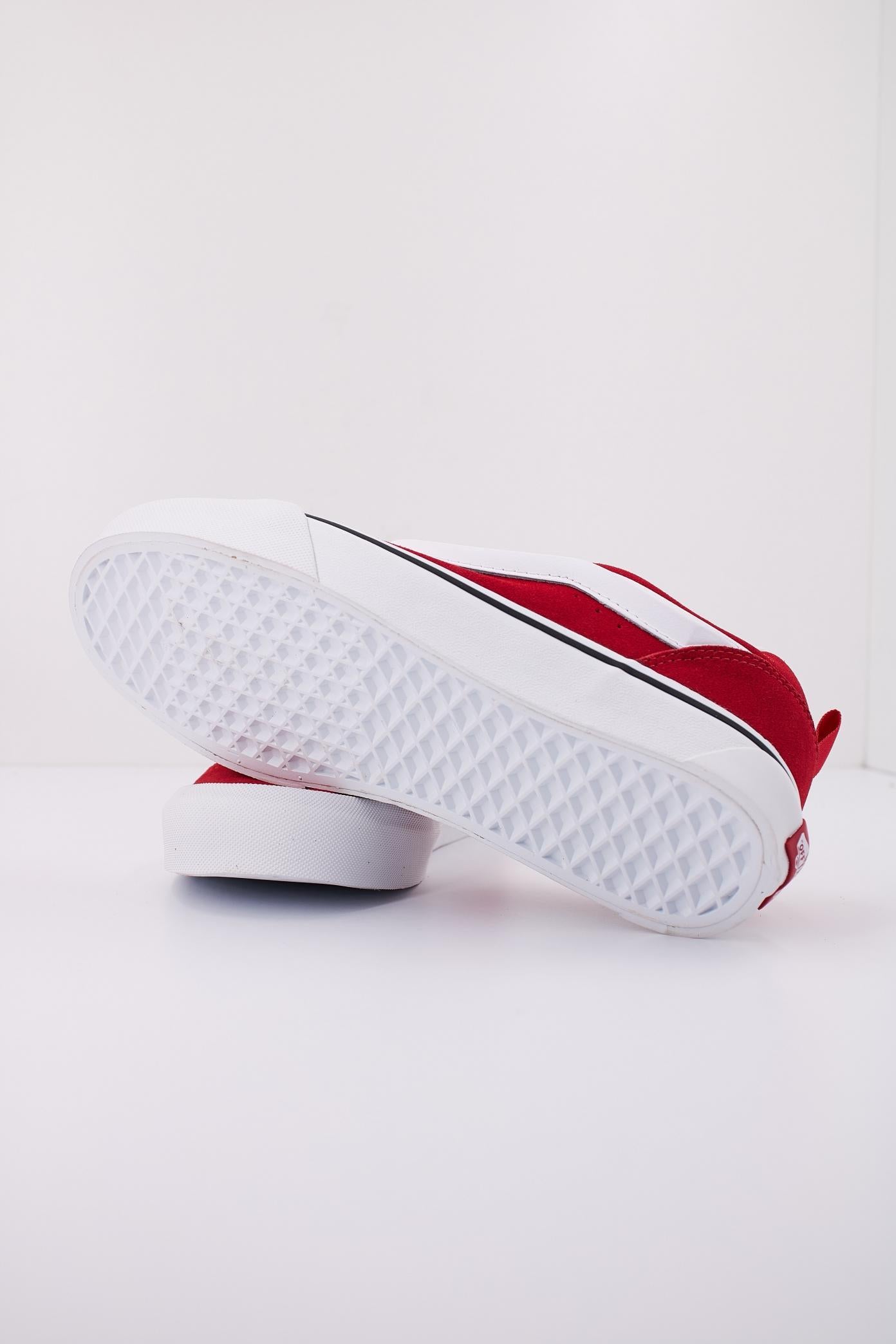VANS KNU SKOOL en color ROJO  (4)