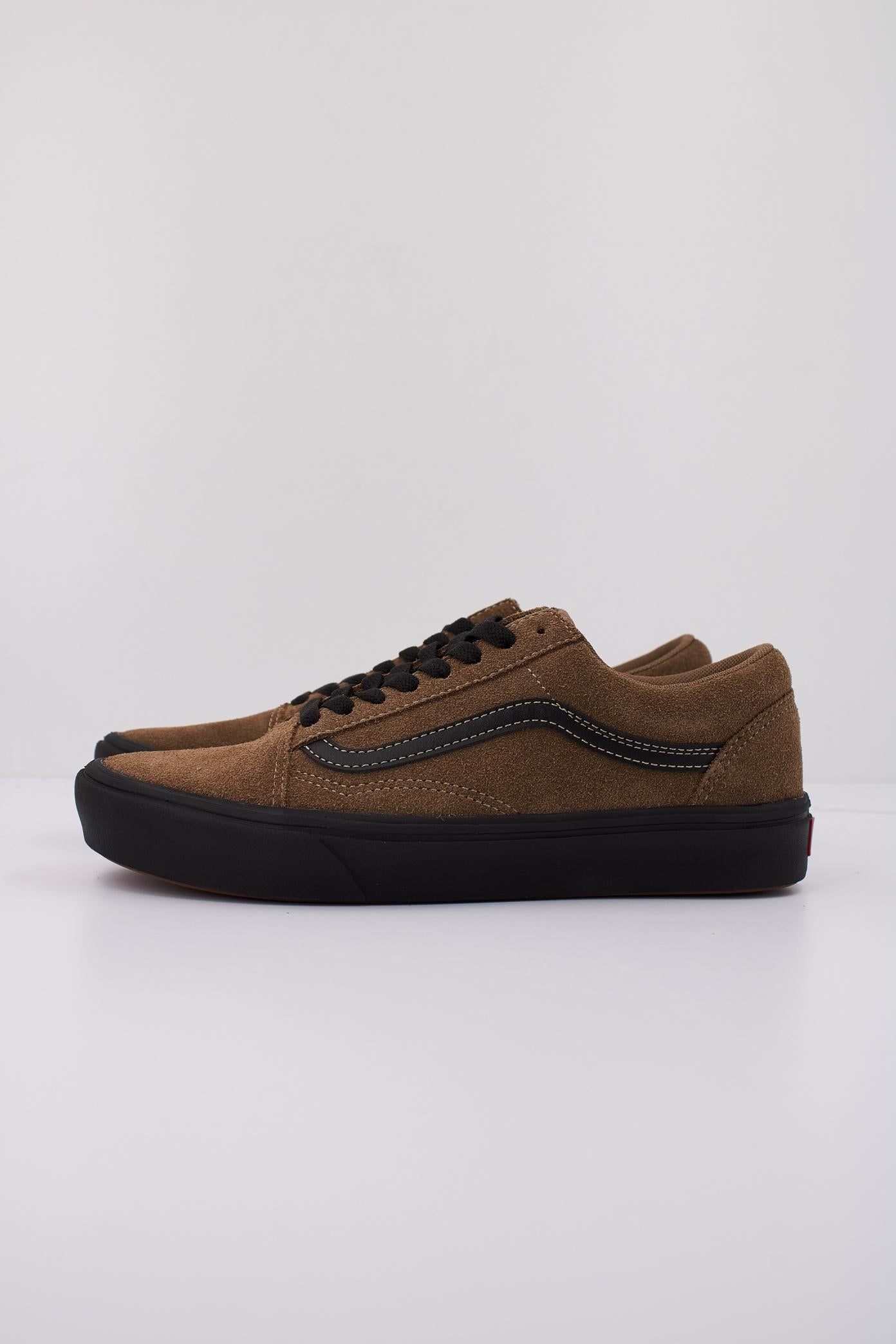 VANS COMFYCUSH OLD SKOOL en color MARRON  (1)
