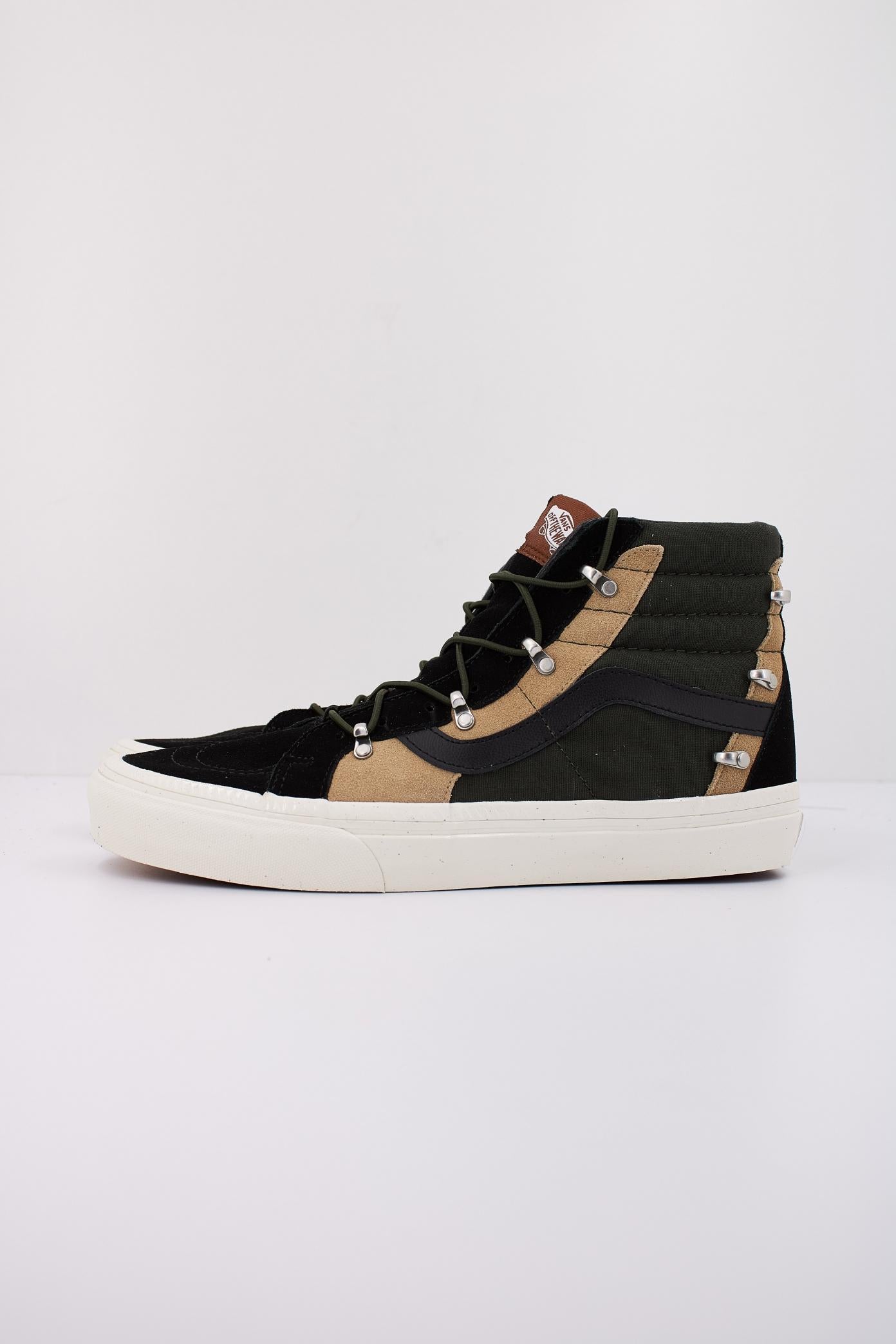 VANS SK-HI ECHO DX en color NEGRO  (1)