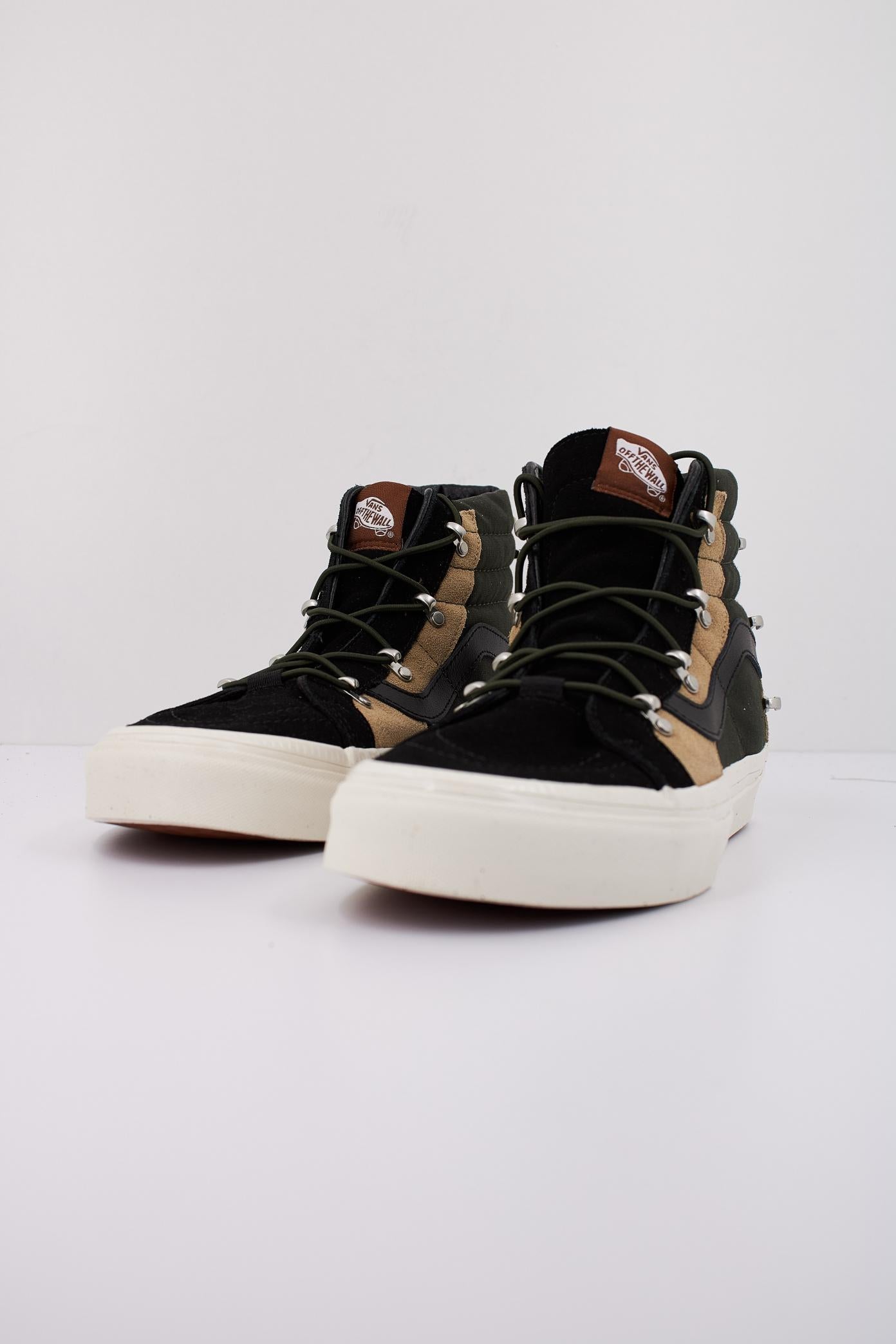 VANS SK-HI ECHO DX en color NEGRO  (2)