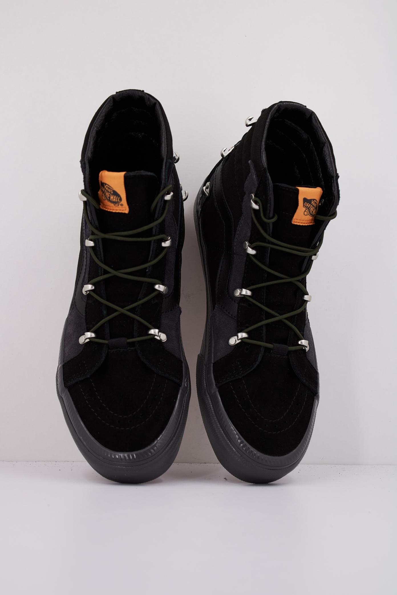 VANS SK-HI ECHO DX en color NEGRO  (3)