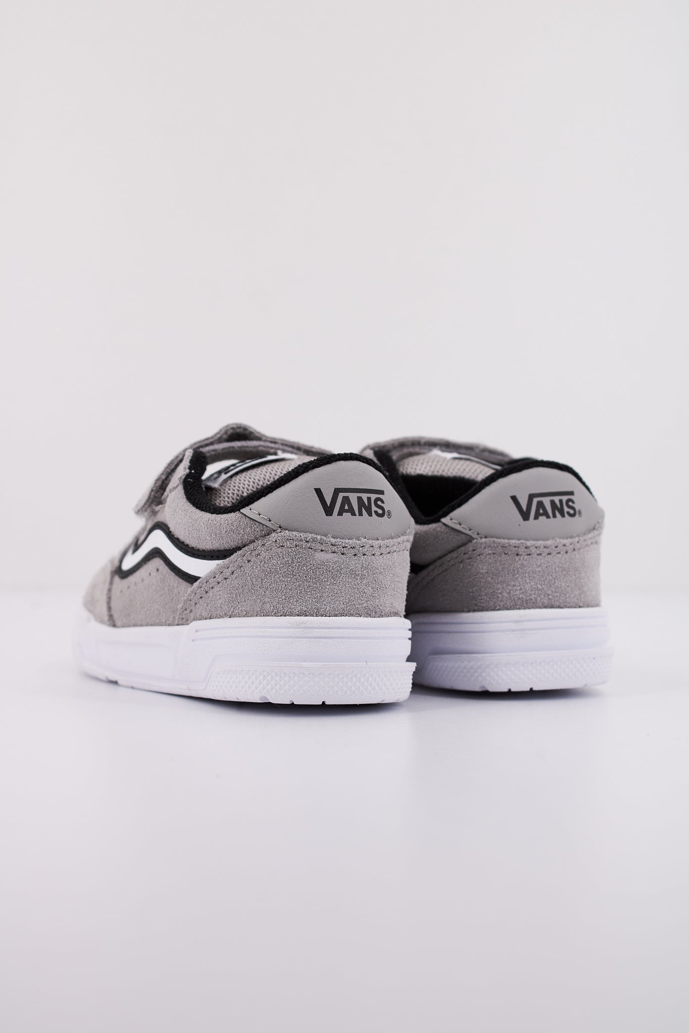 VANS HYLANE V en color GRIS  (4)