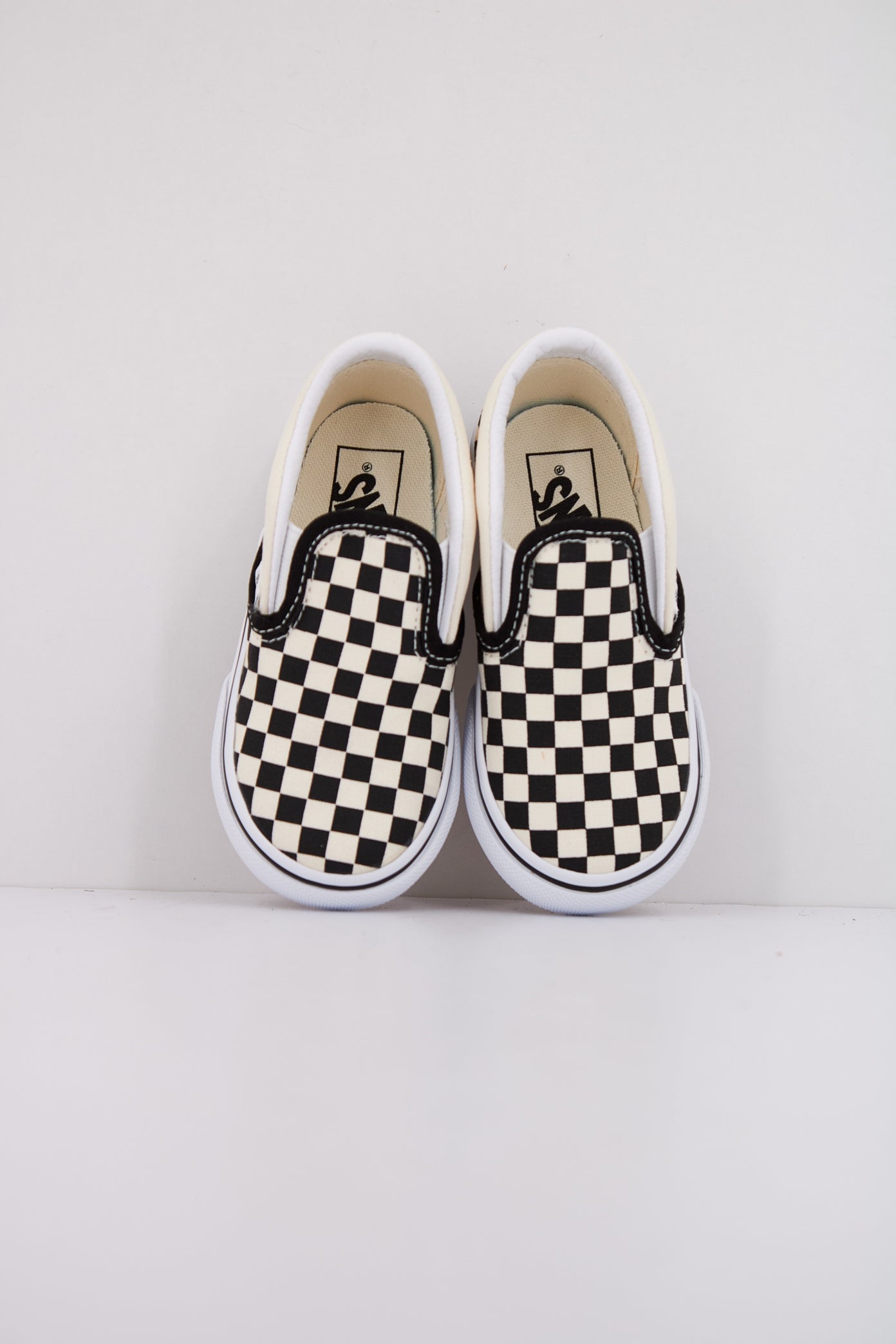 VANS CLASSIC SLIP ON en color BEIS  (3)
