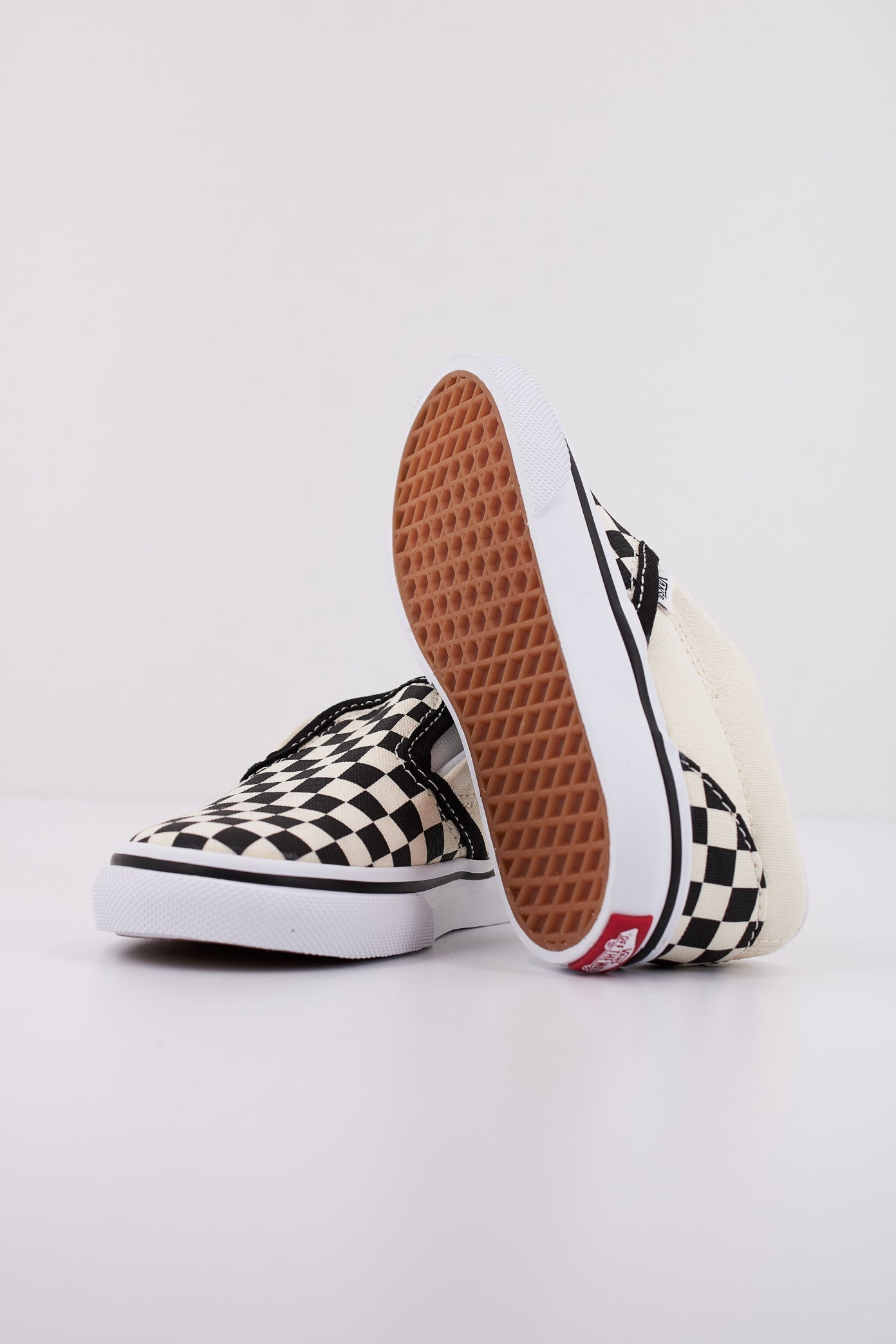 VANS CLASSIC SLIP ON en color BEIS  (5)