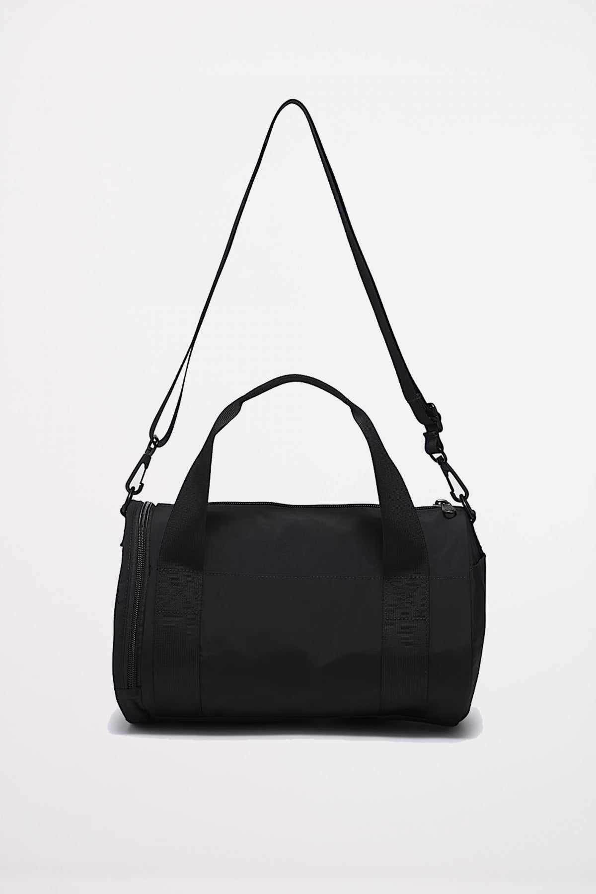 VANS  BARRELED MIDI BAG en color NEGRO  (3)