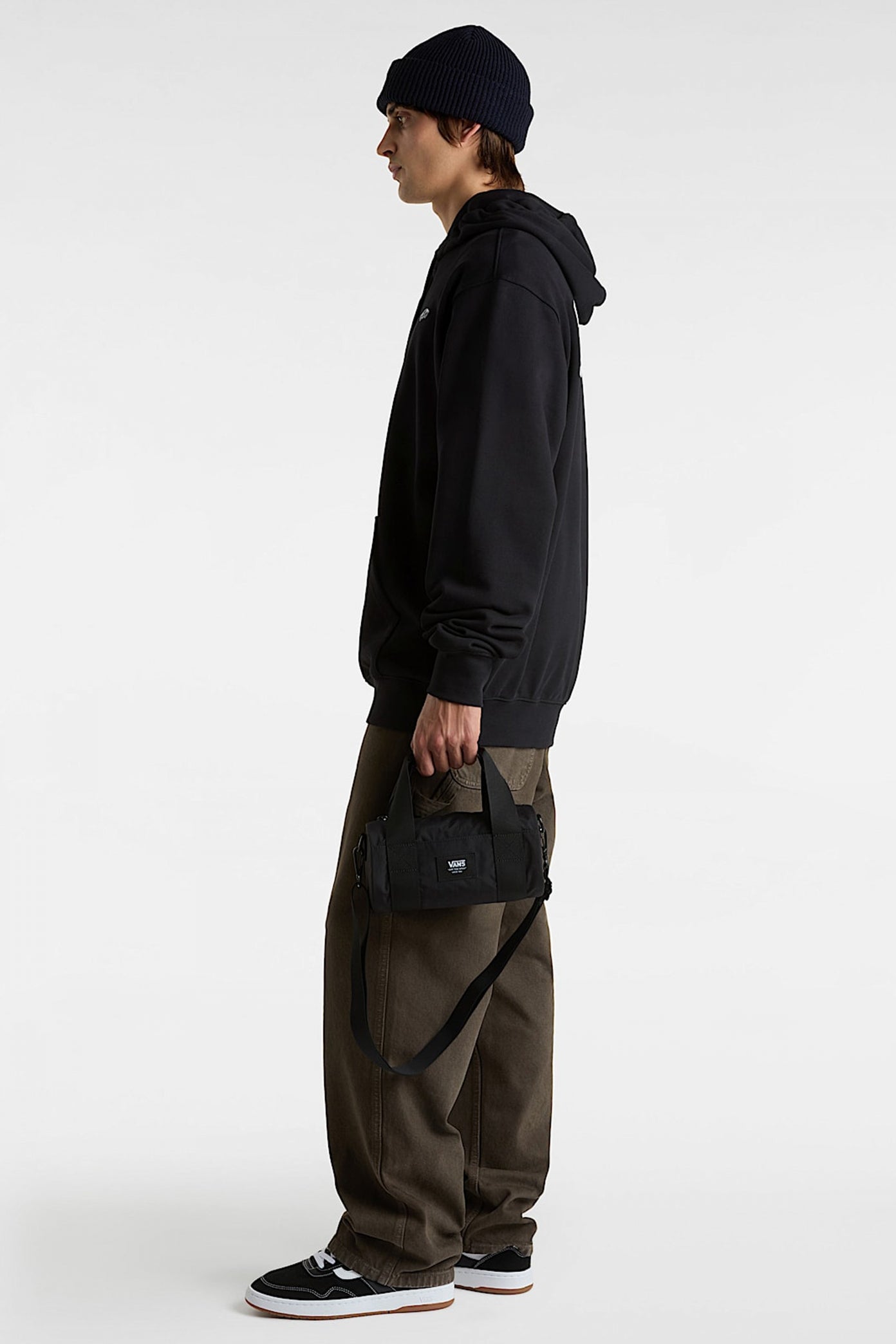 VANS BARRELED MINI BAG en color NEGRO  (4)