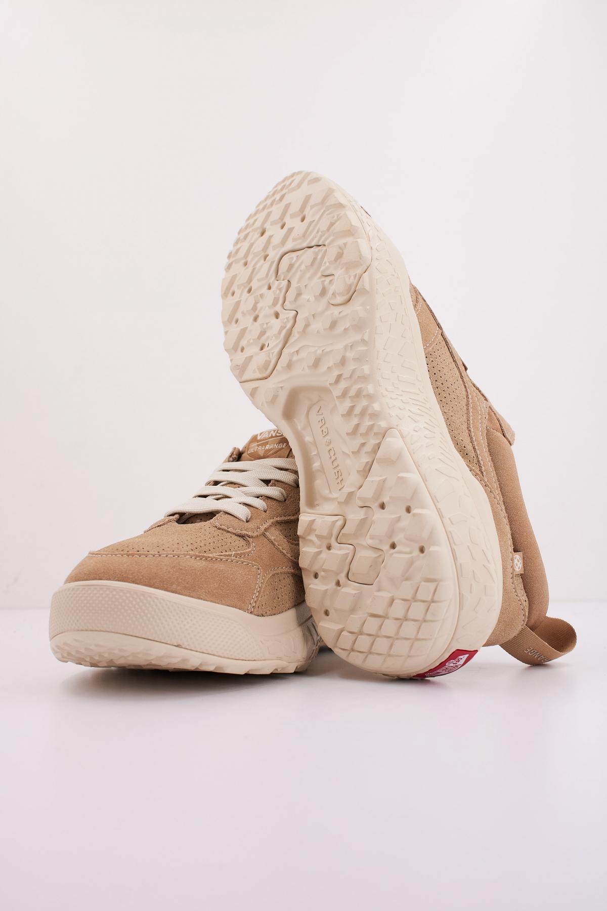VANS MTE ULTRARANGE NEO VR en color MARRON CLARO  (5)