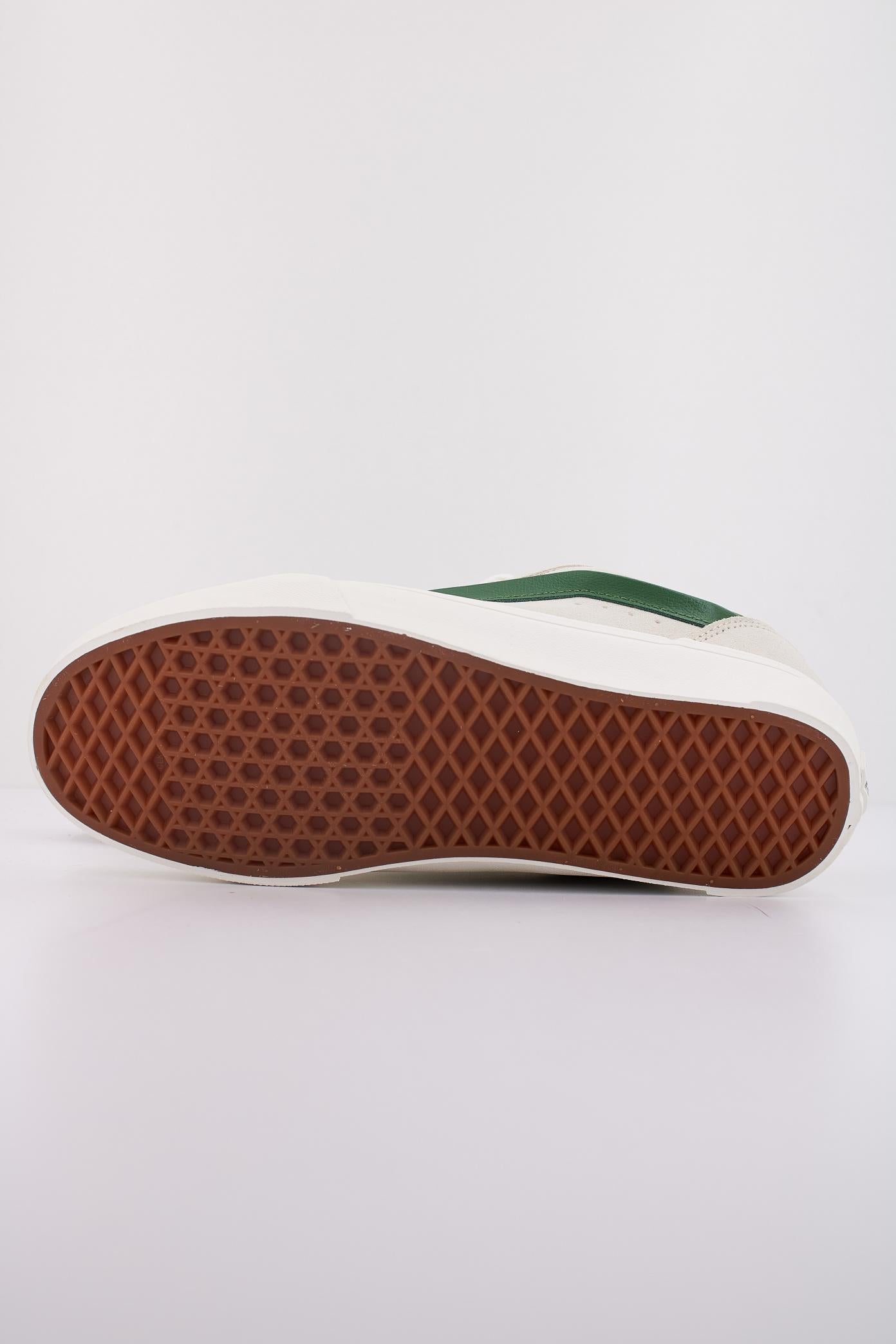 VANS  KNU SKOOL en color MARRON CLARO  (5)