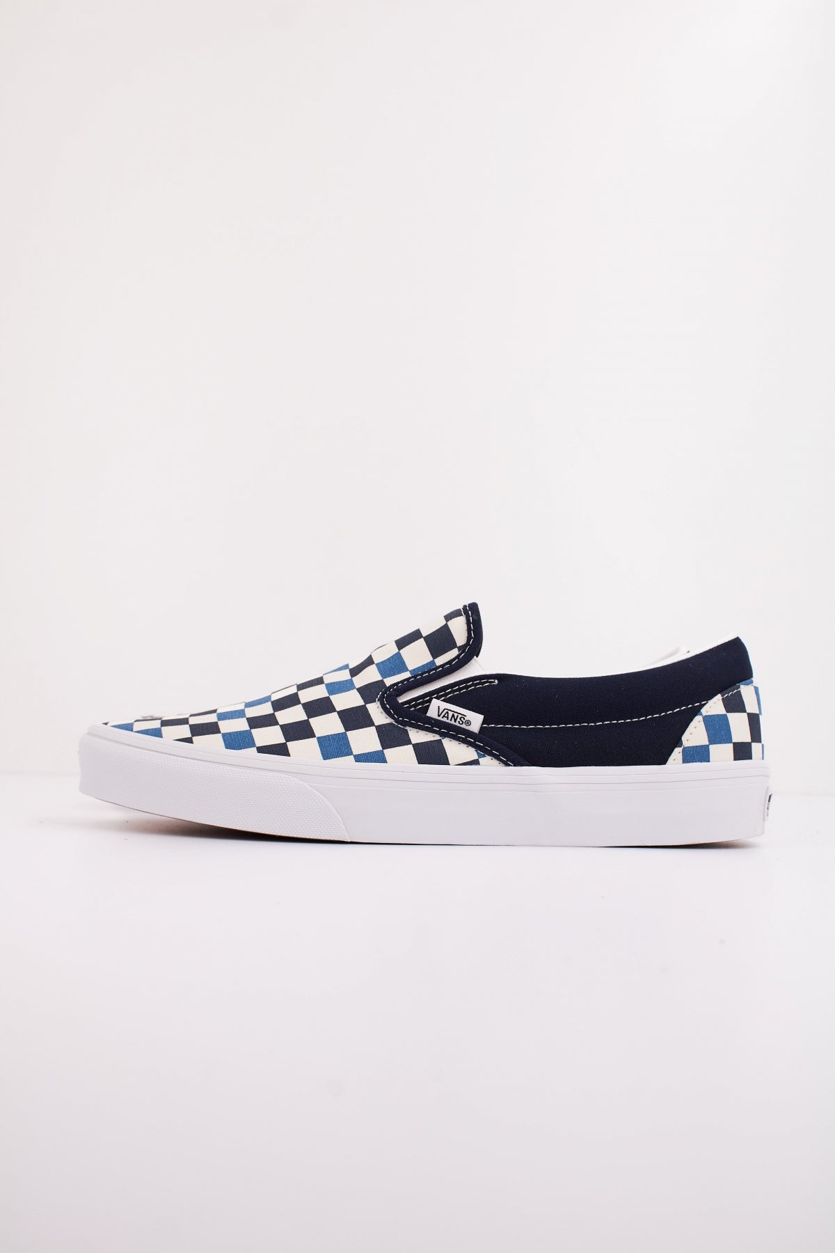 VANS CLASSIC SLIP-ON en color AZUL  (1)