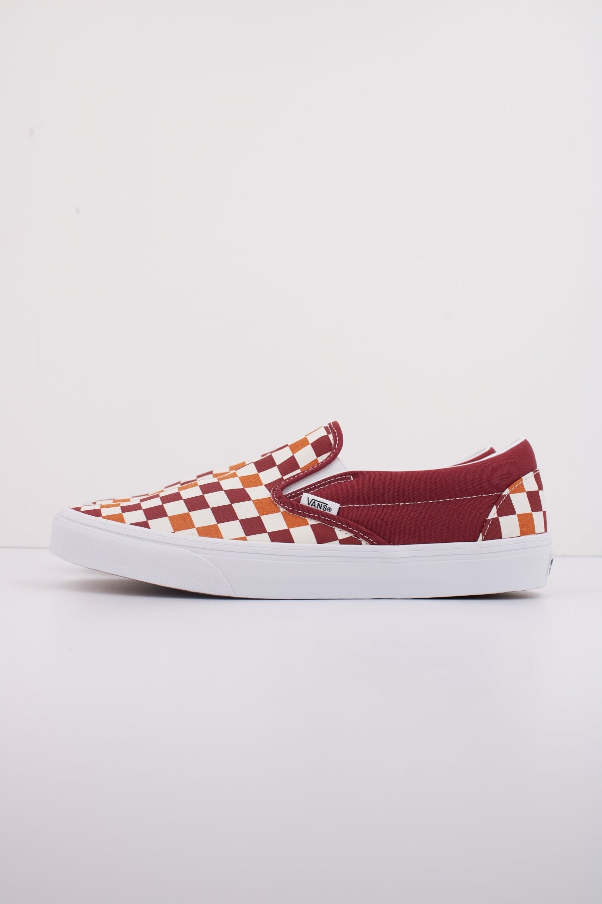 VANS CLASSIC SLIP-ON en color ROJO  (1)