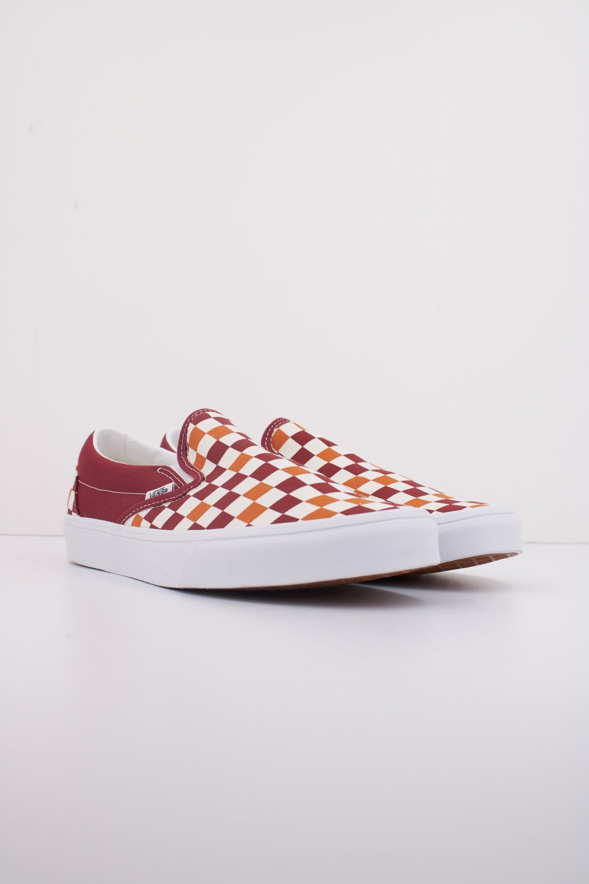 VANS CLASSIC SLIP-ON en color ROJO  (2)