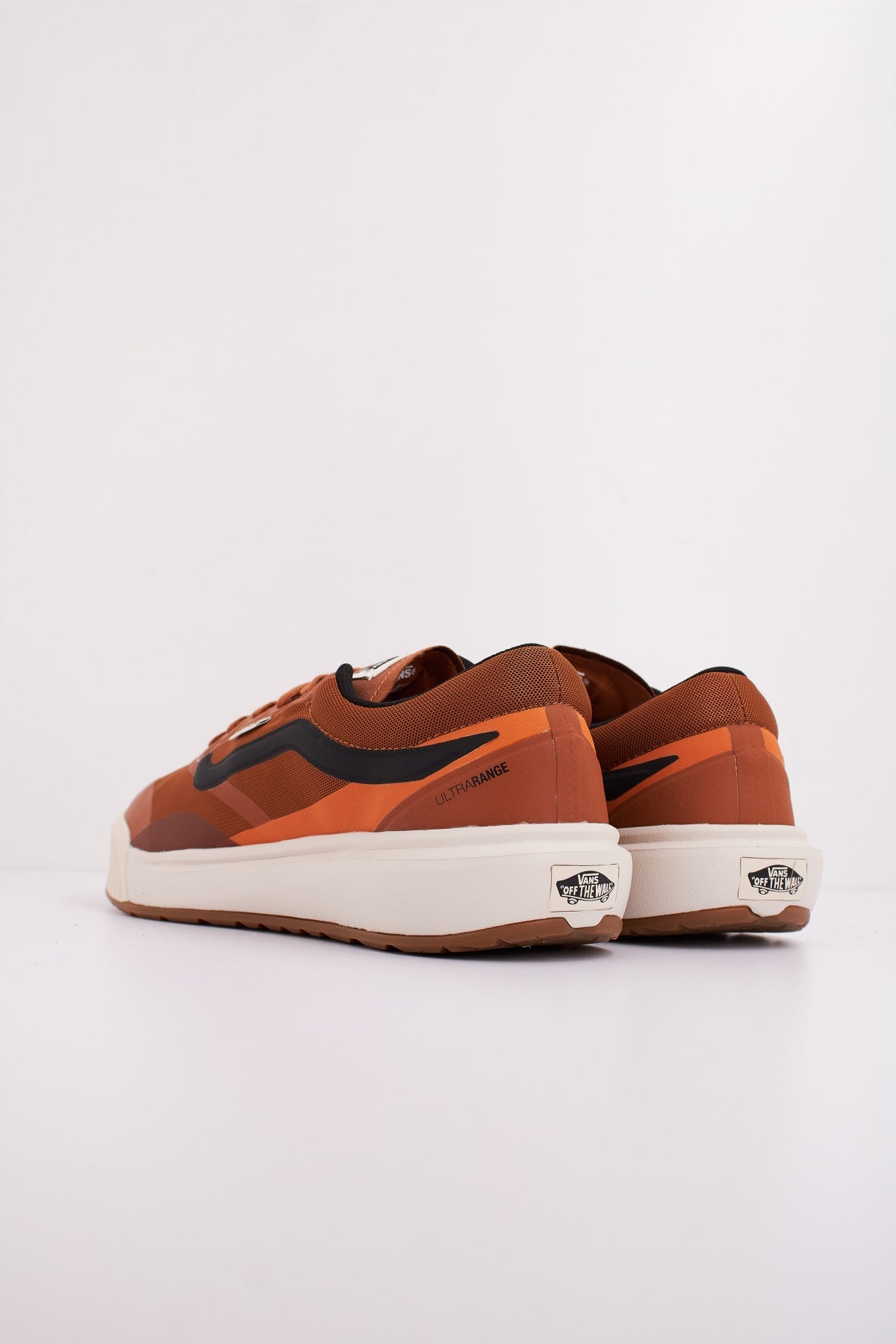 VANS MTE ULTRARANGE . RW en color MARRON  (4)