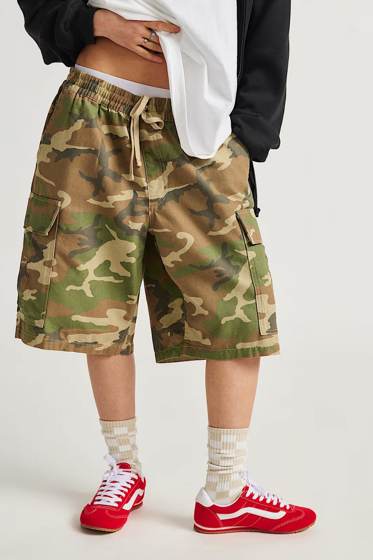VANS RANGE CARGO LOOSE SHORT en color ANIMAL PRINT  (1)