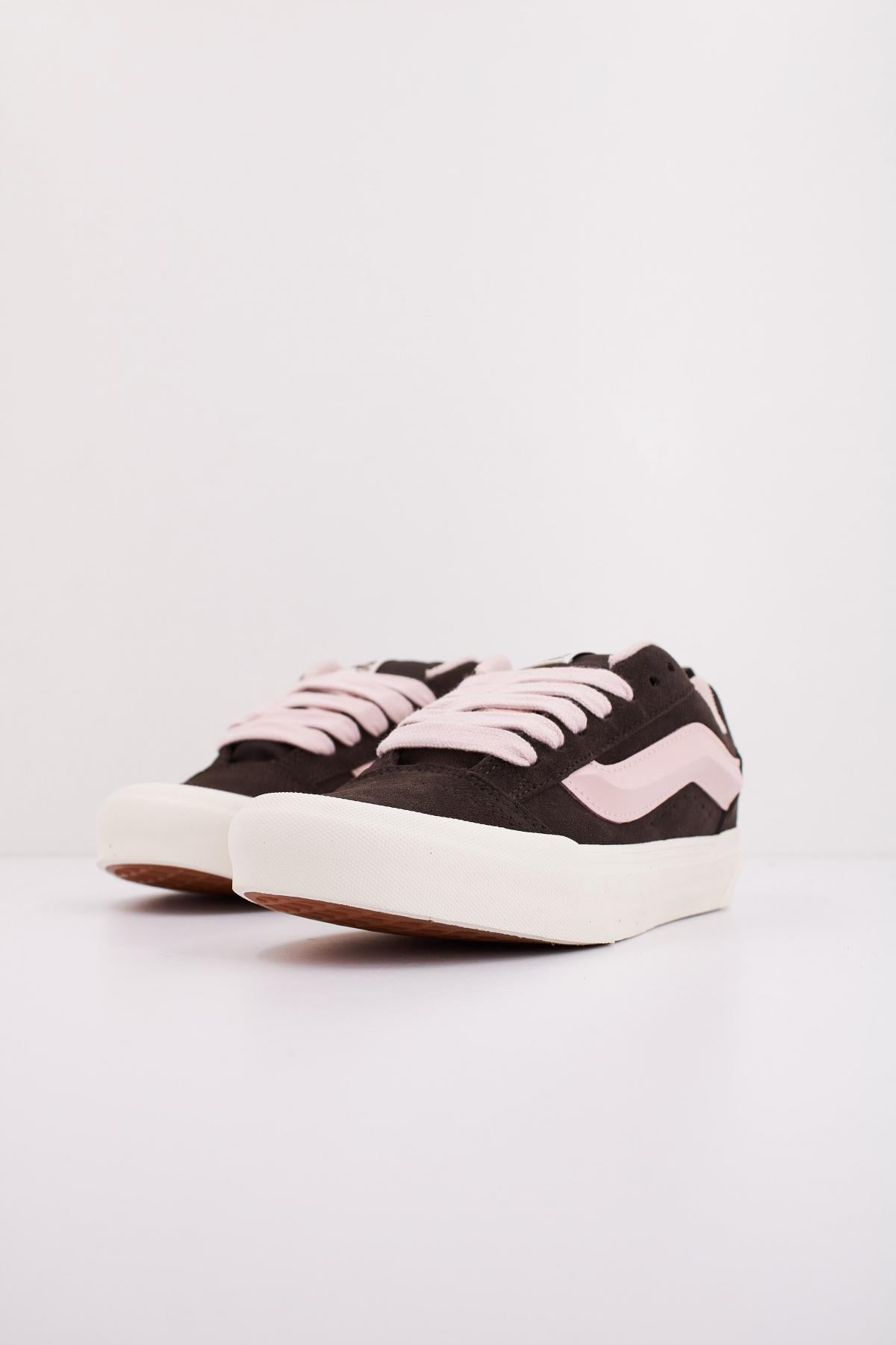 VANS KNU SKOOL en color NEGRO  (2)