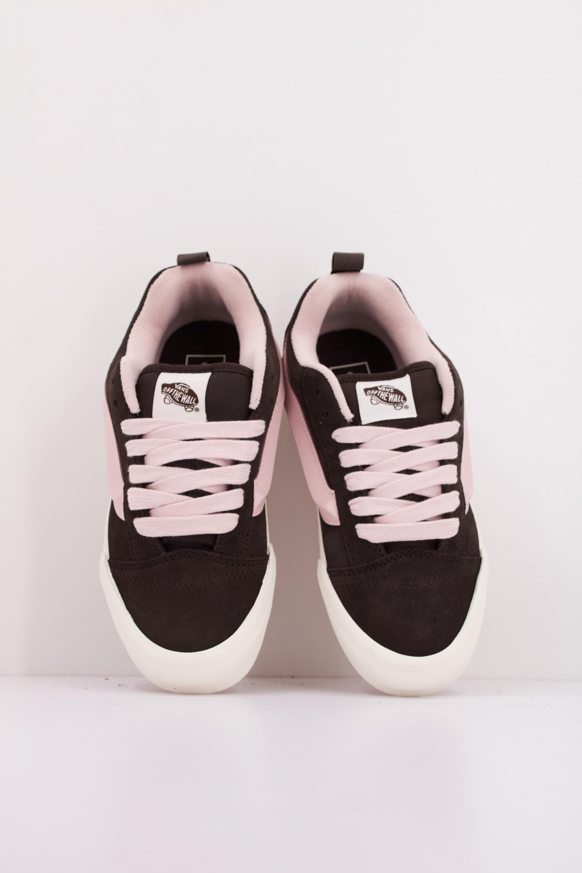 VANS KNU SKOOL en color NEGRO  (3)