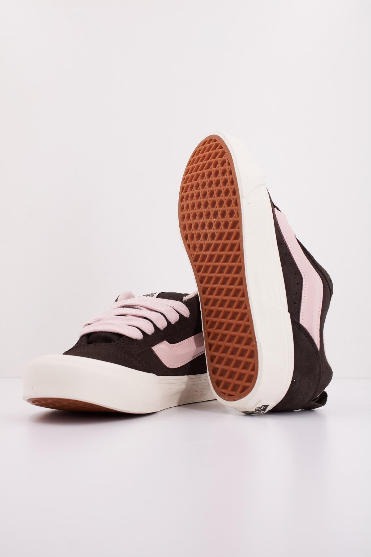 VANS KNU SKOOL en color NEGRO  (5)