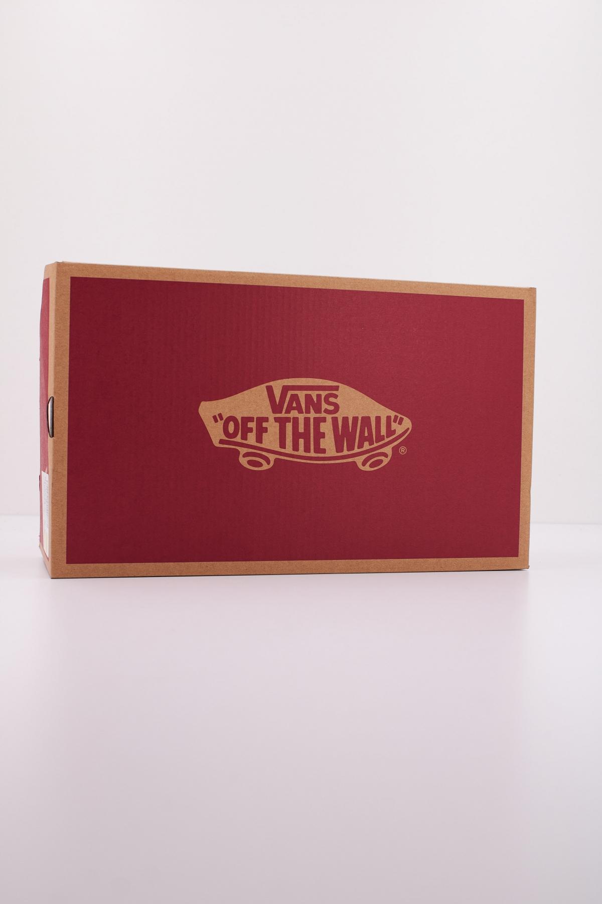VANS SUPER LOWPRO en color NEGRO  (6)