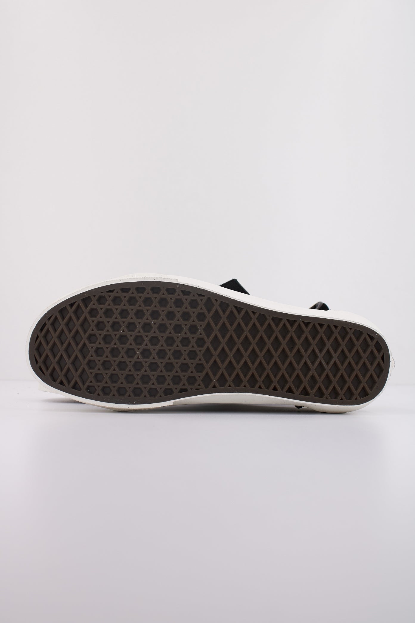 VANS OLD SKOOL en color NEGRO  (5)