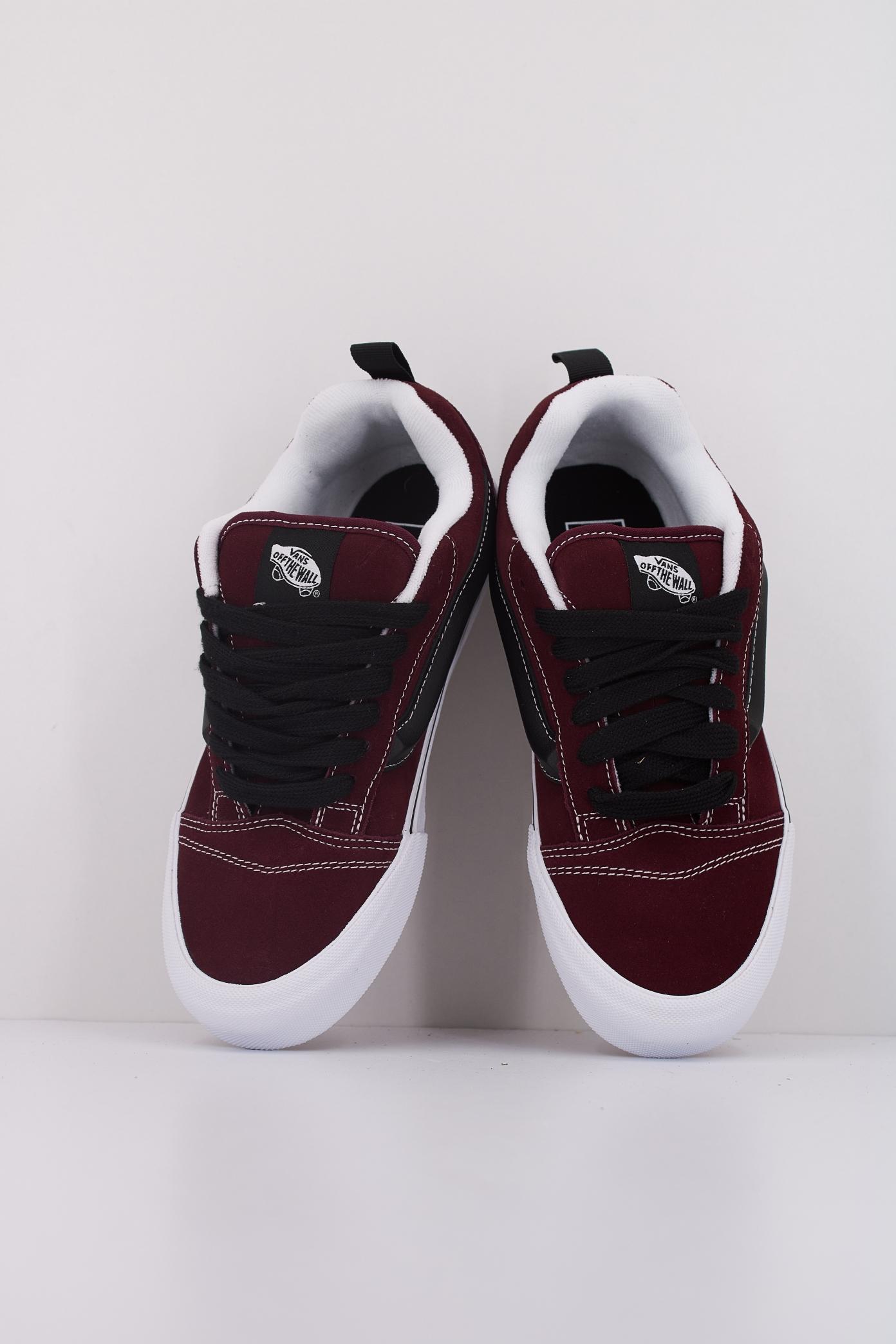 VANS KNU SKOOL en color BURDEOS  (3)