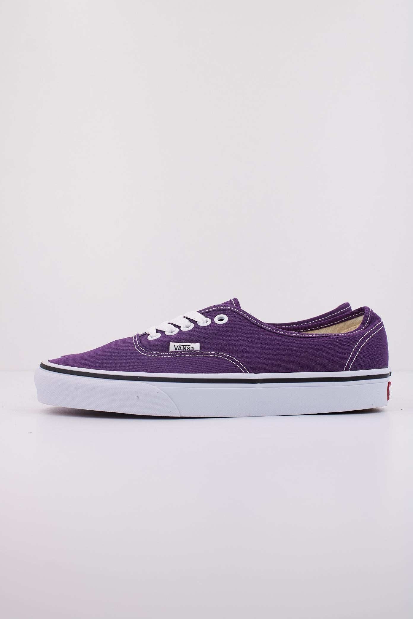 VANS AUTHENTIC  en color VIOLETA  (1)
