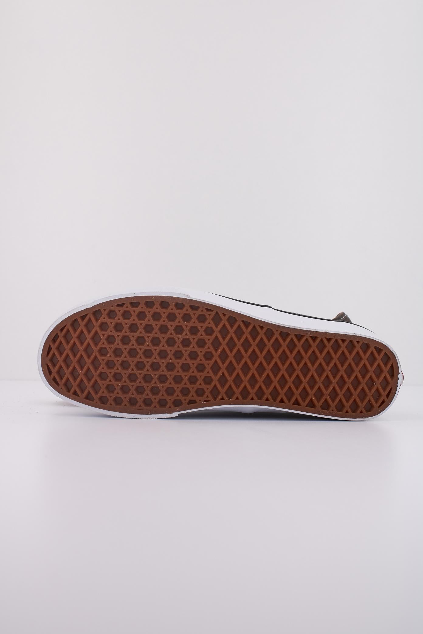 VANS AUTHENTIC  en color MARRON  (5)