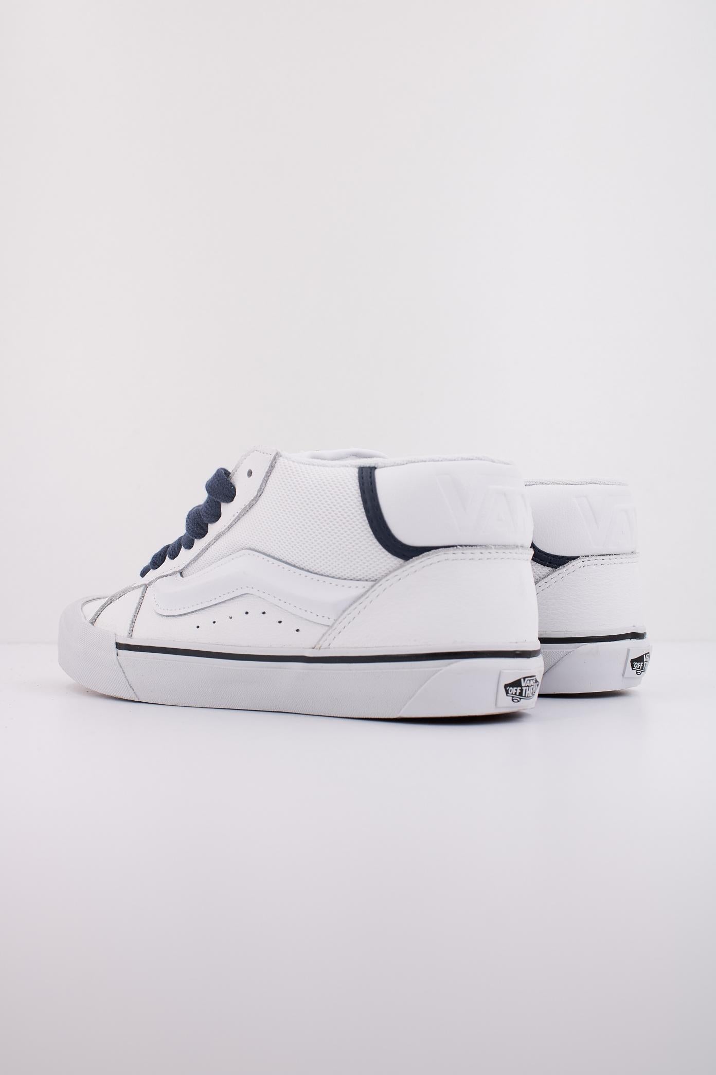 VANS KNU MID en color BLANCO  (4)