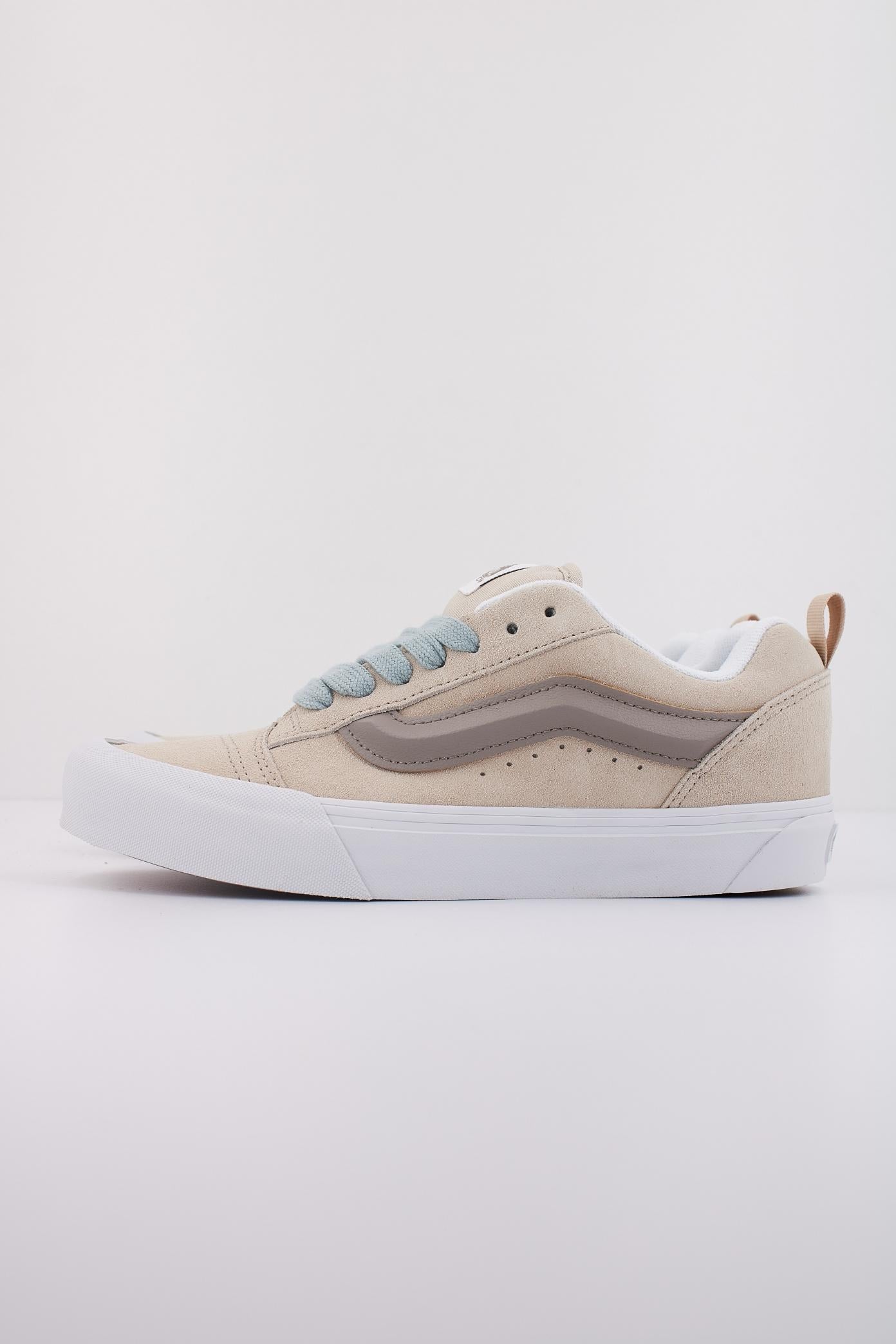 VANS KNU SKOOL en color BEIS  (1)
