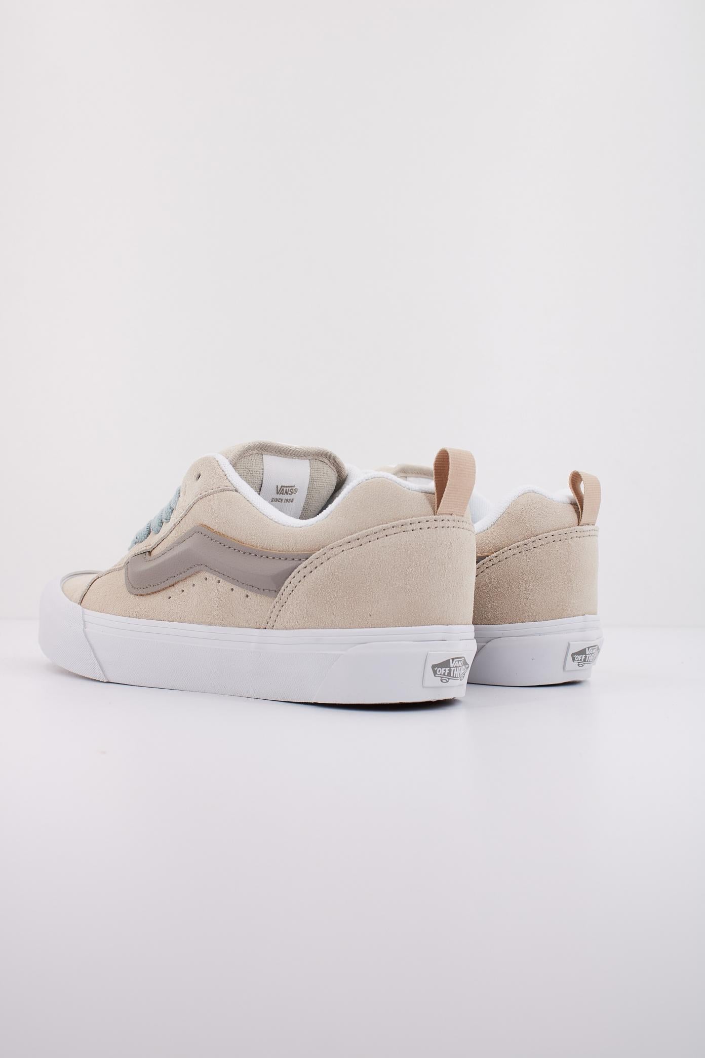 VANS KNU SKOOL en color BEIS  (4)