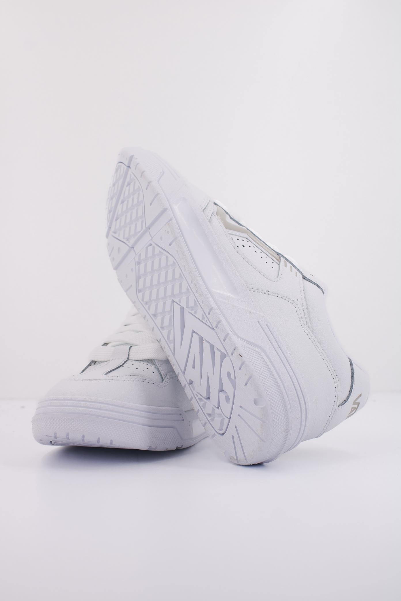 VANS UPLAND en color BLANCO  (5)