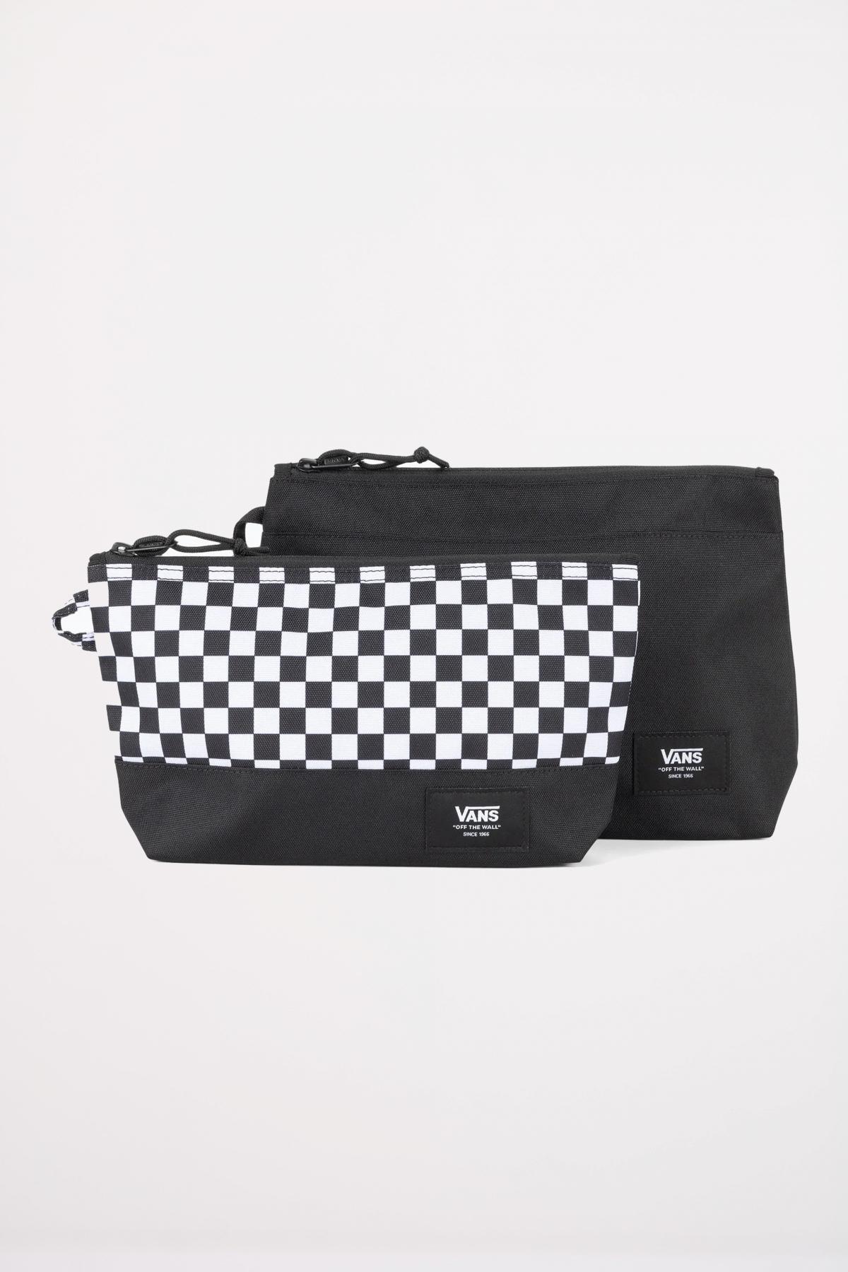 VANS OLD SKOOL POUCH PACK en color NEGRO  (1)