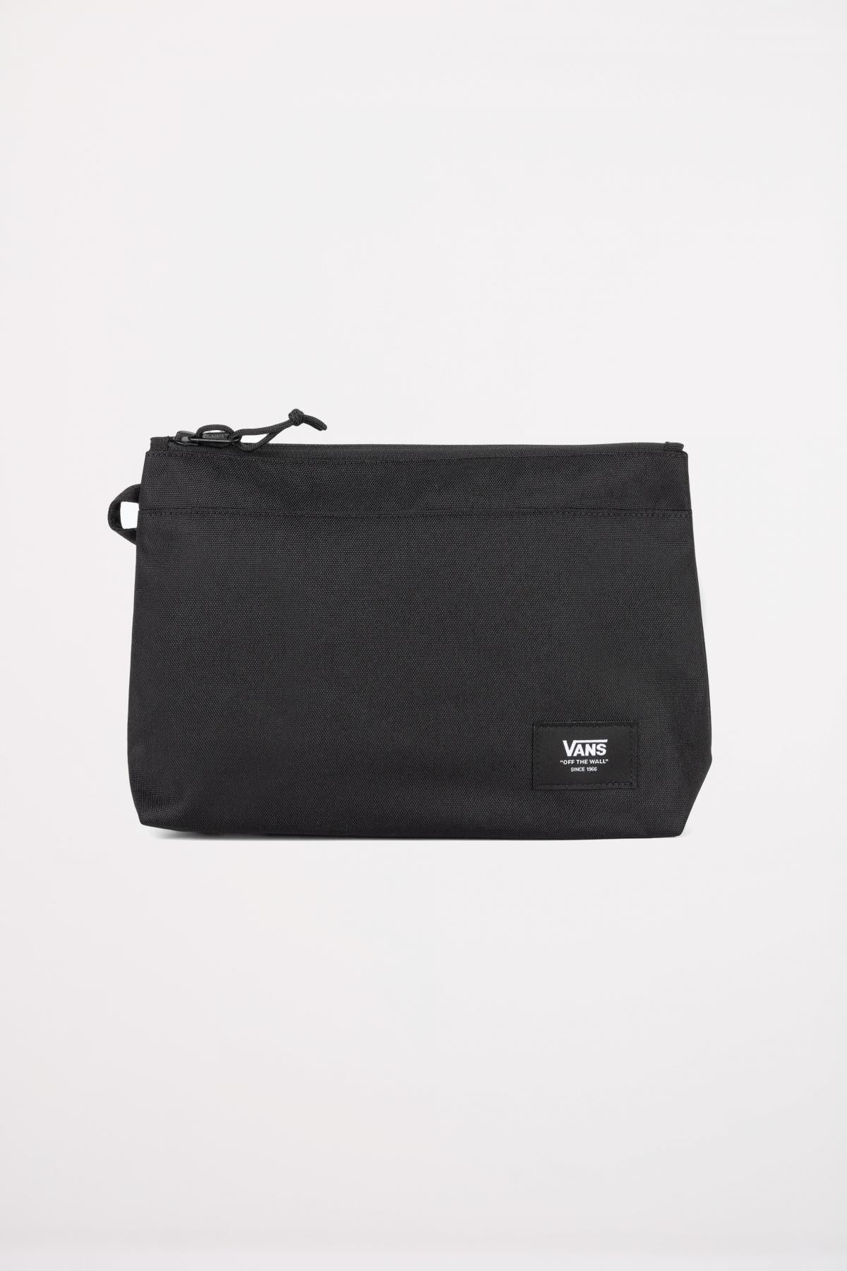 VANS OLD SKOOL POUCH PACK en color NEGRO  (2)