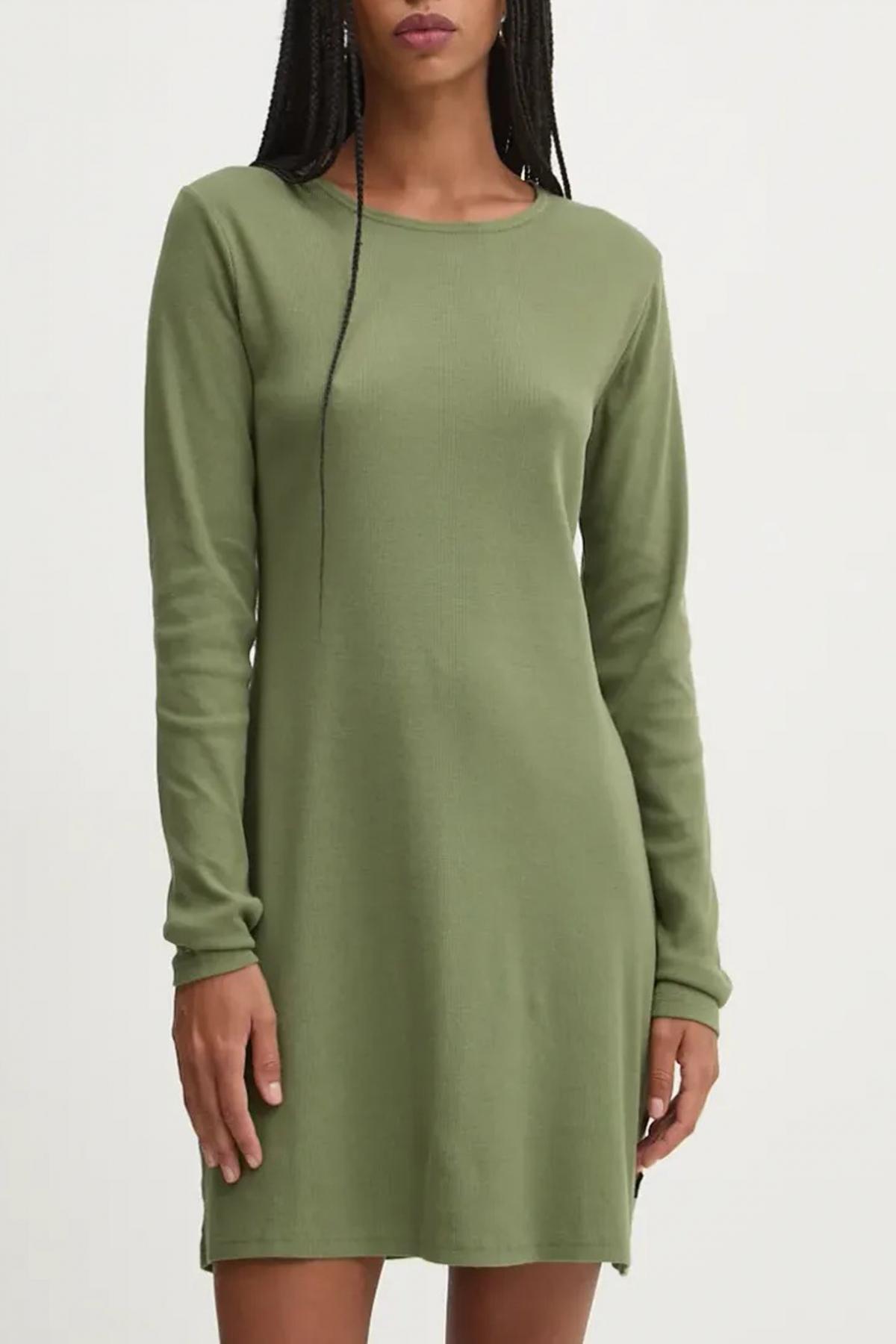 VANS DREW RIB LS DRESS en color VERDE  (1)