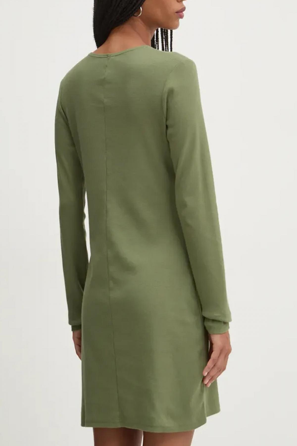 VANS DREW RIB LS DRESS en color VERDE  (3)