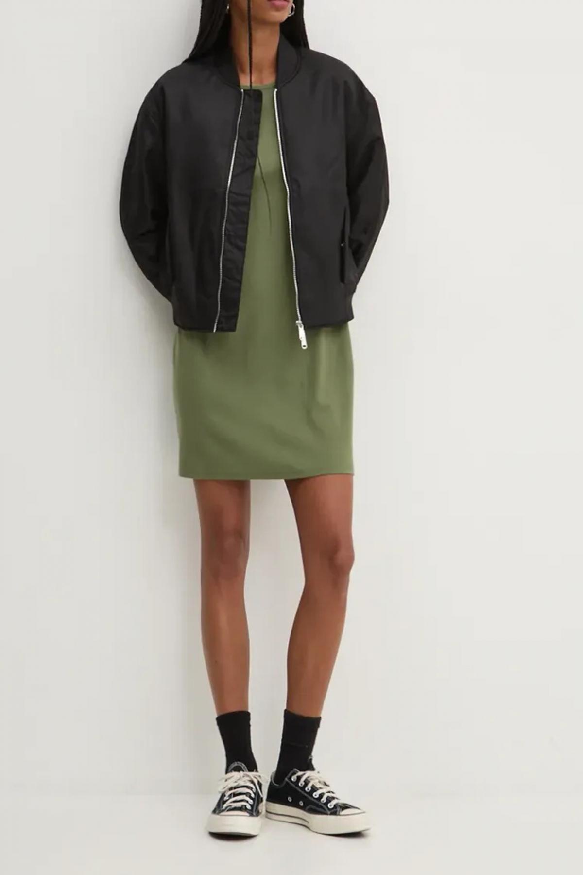 VANS DREW RIB LS DRESS en color VERDE  (4)